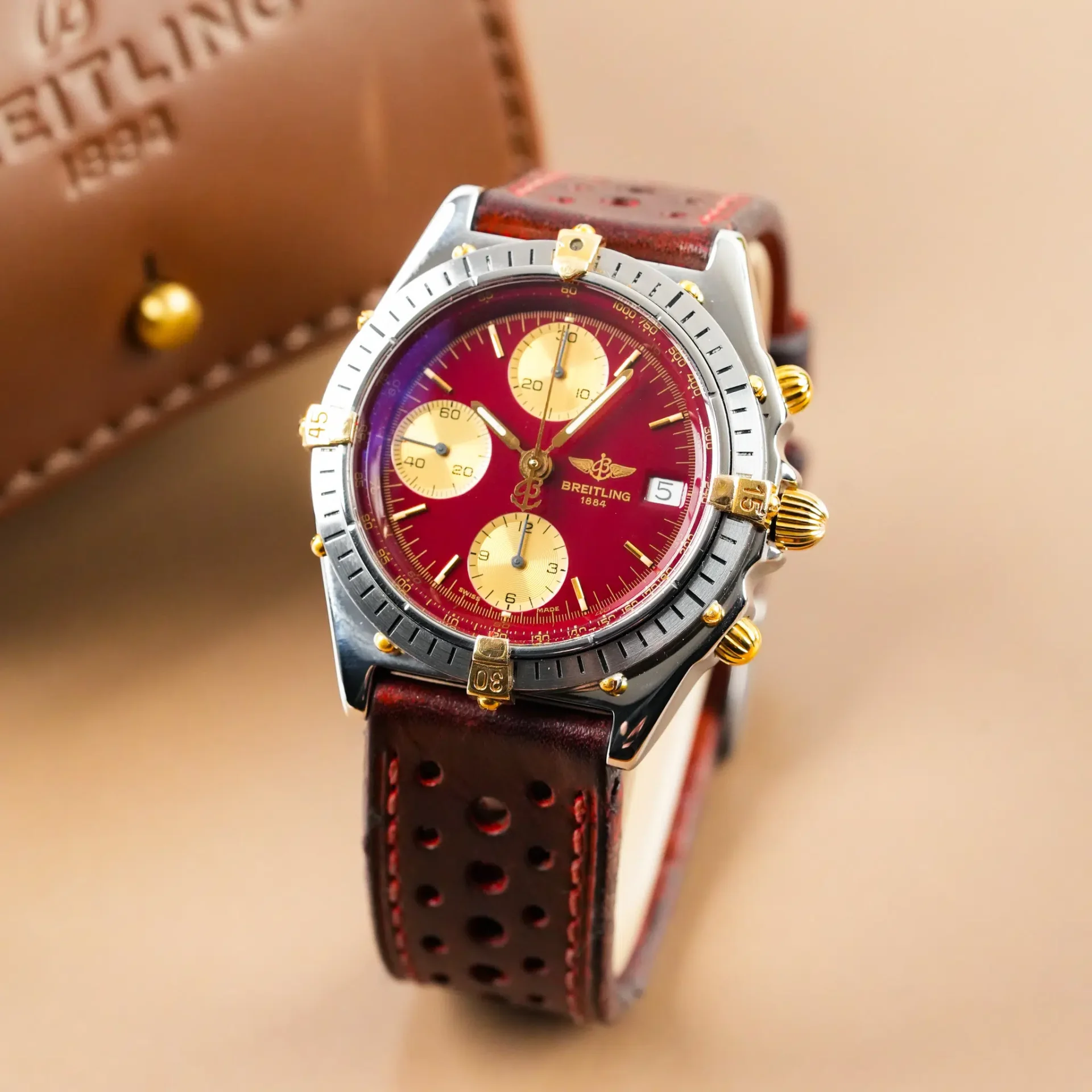 Breitling Chronomat 18k Gold Two Tone Chrono Date Red Dial B13047 - Görsel 2