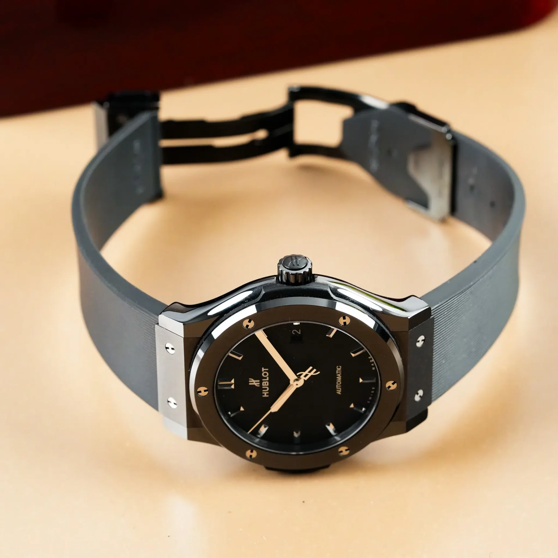 Hublot Classic Fusion Black Magic Chrono Date 542.CM.1171.RX - Görsel 10