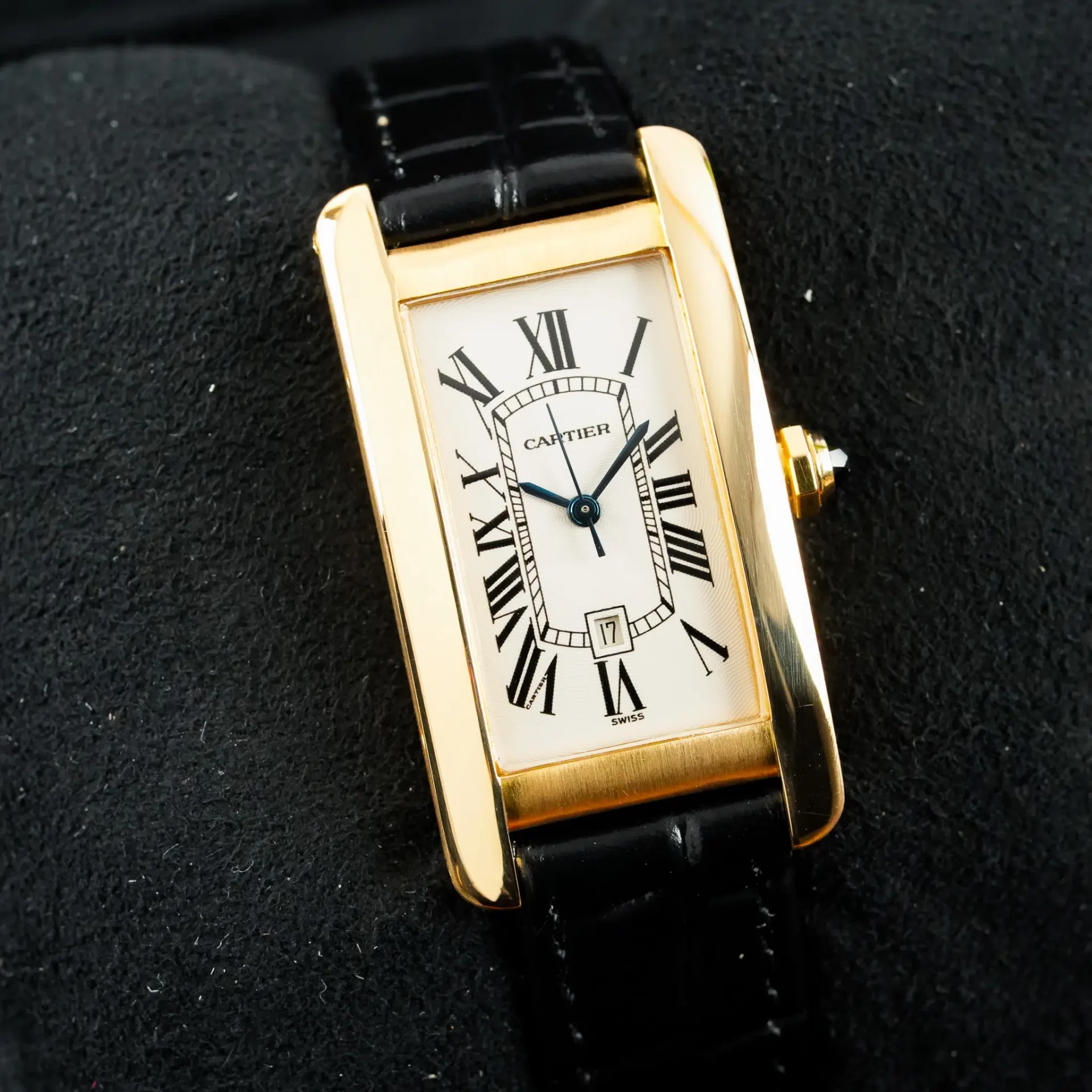 Cartier Tank Américaine Large 18K Yellow Gold W2603156