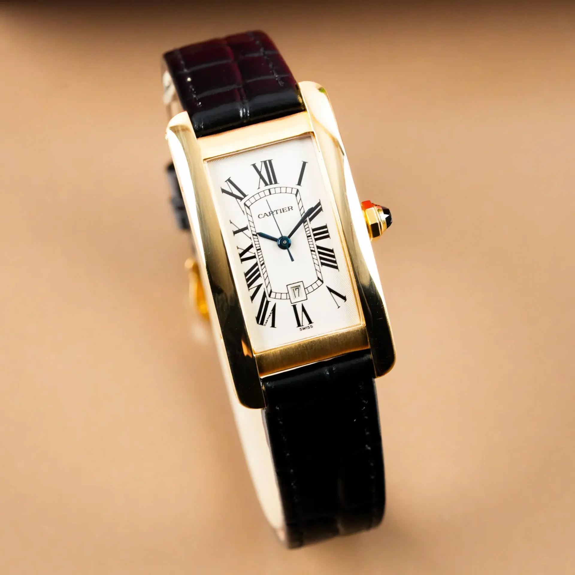 Cartier Tank Américaine Large 18K Yellow Gold W2603156 - Görsel 2
