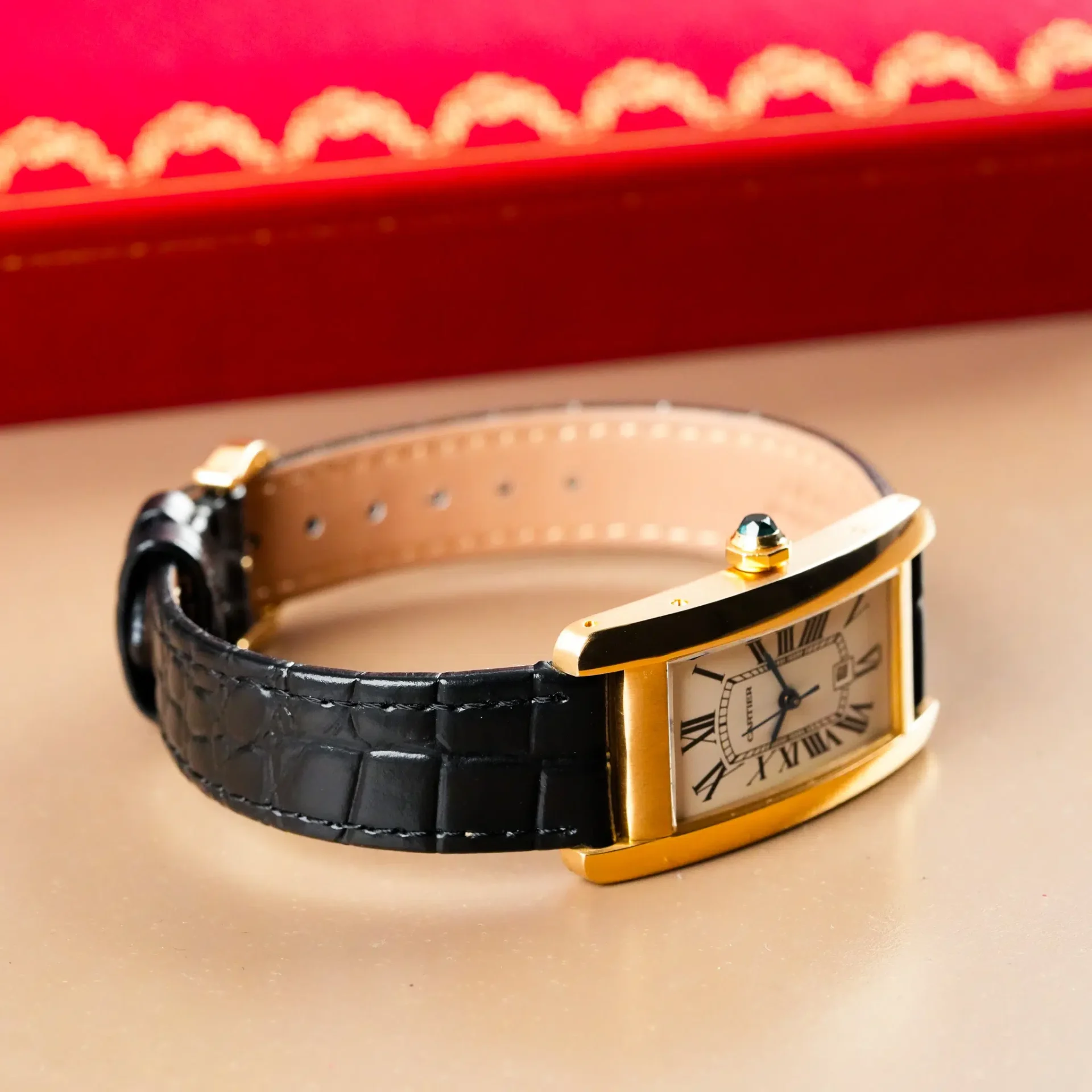 Cartier Tank Américaine Large 18K Yellow Gold W2603156 - Görsel 8