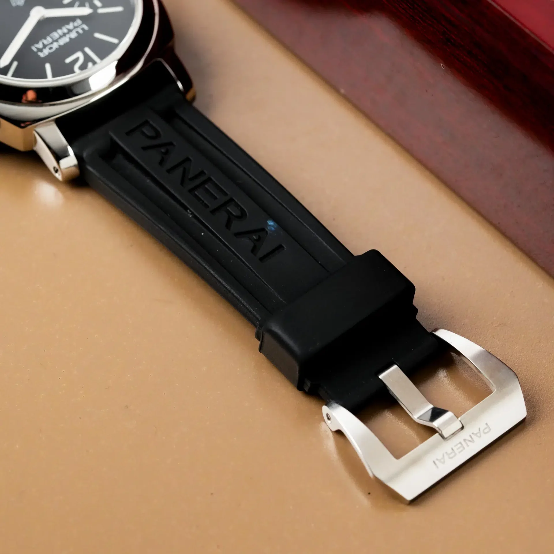 Panerai Luminor Base Logo PAM01084 - Görsel 9