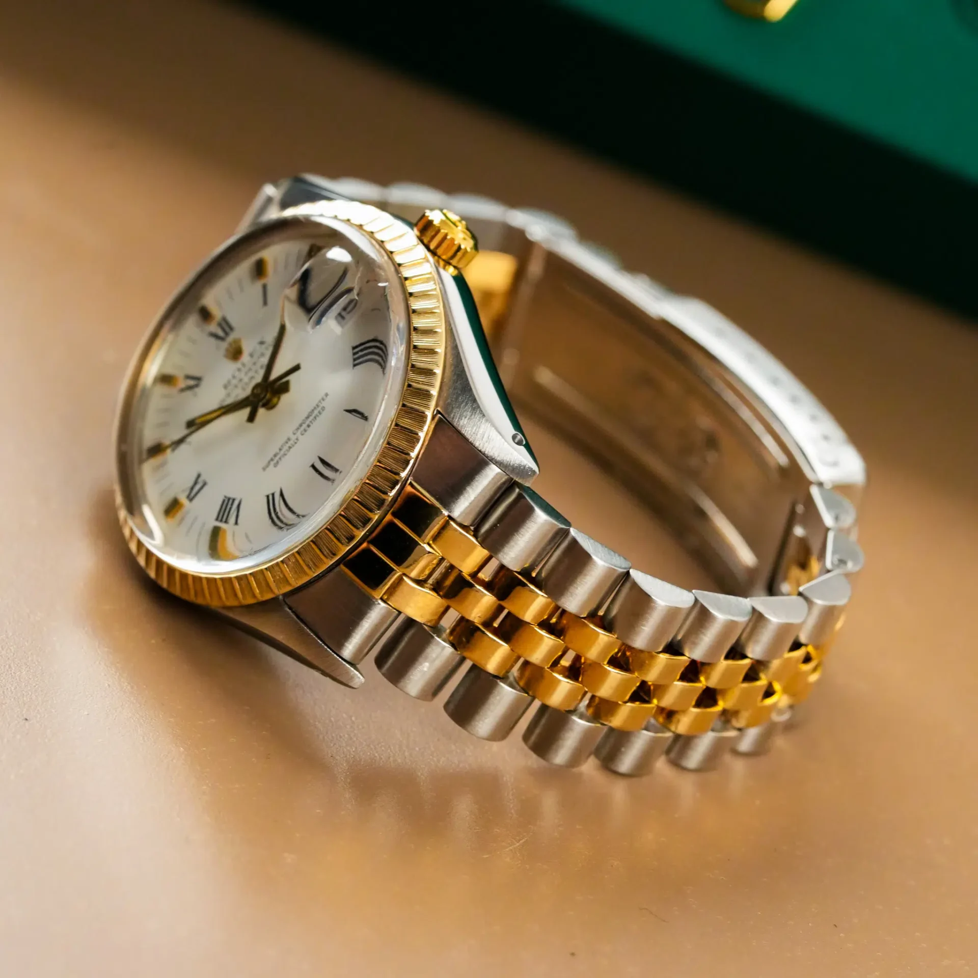Rolex Oyster Perpetual Date Two Tone Roman Dial 15053 - Görsel 6