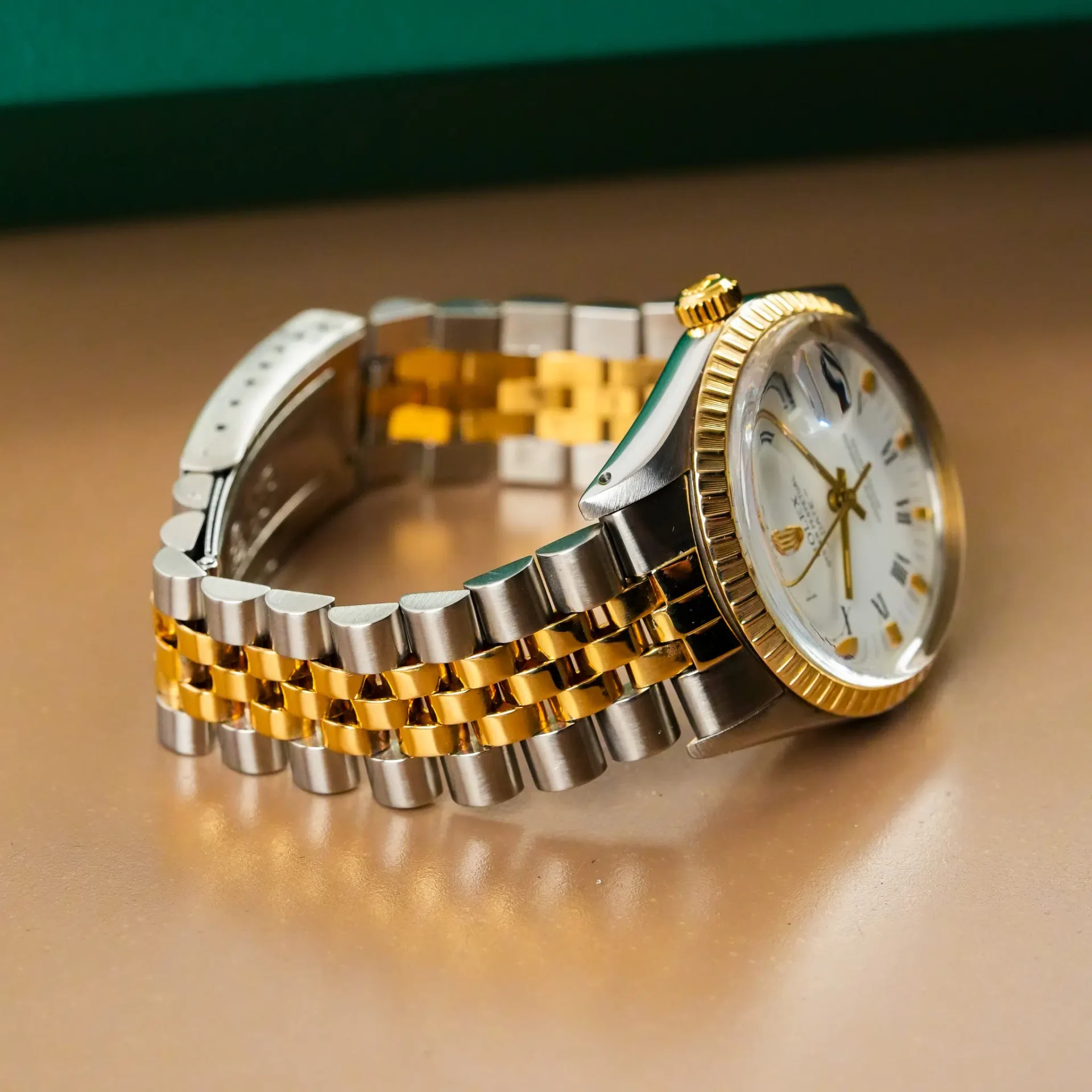 Rolex Oyster Perpetual Date Two Tone Roman Dial 15053 - Görsel 7