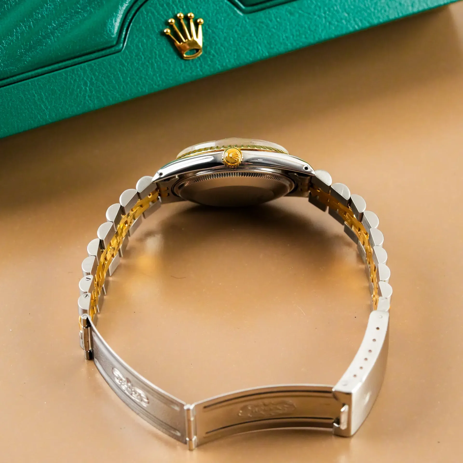 Rolex Oyster Perpetual Date Two Tone Roman Dial 15053 - Görsel 9