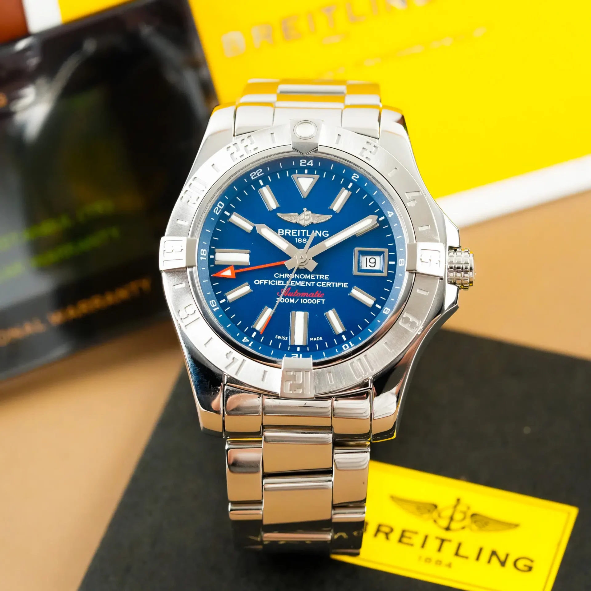 Breitling Avenger II GMT Full Set A32390 - Görsel 3