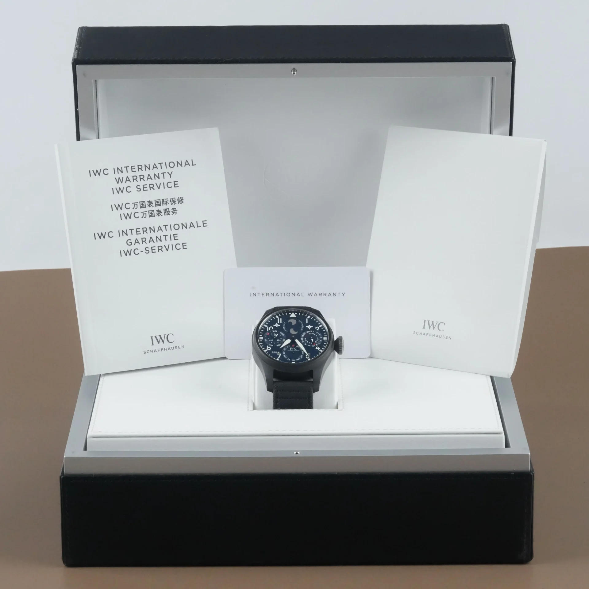 IWC Big Pilot Perpetual Calendar Rodeo Drive Edition in Matte Black Ceramic IW503001 - Görsel 4