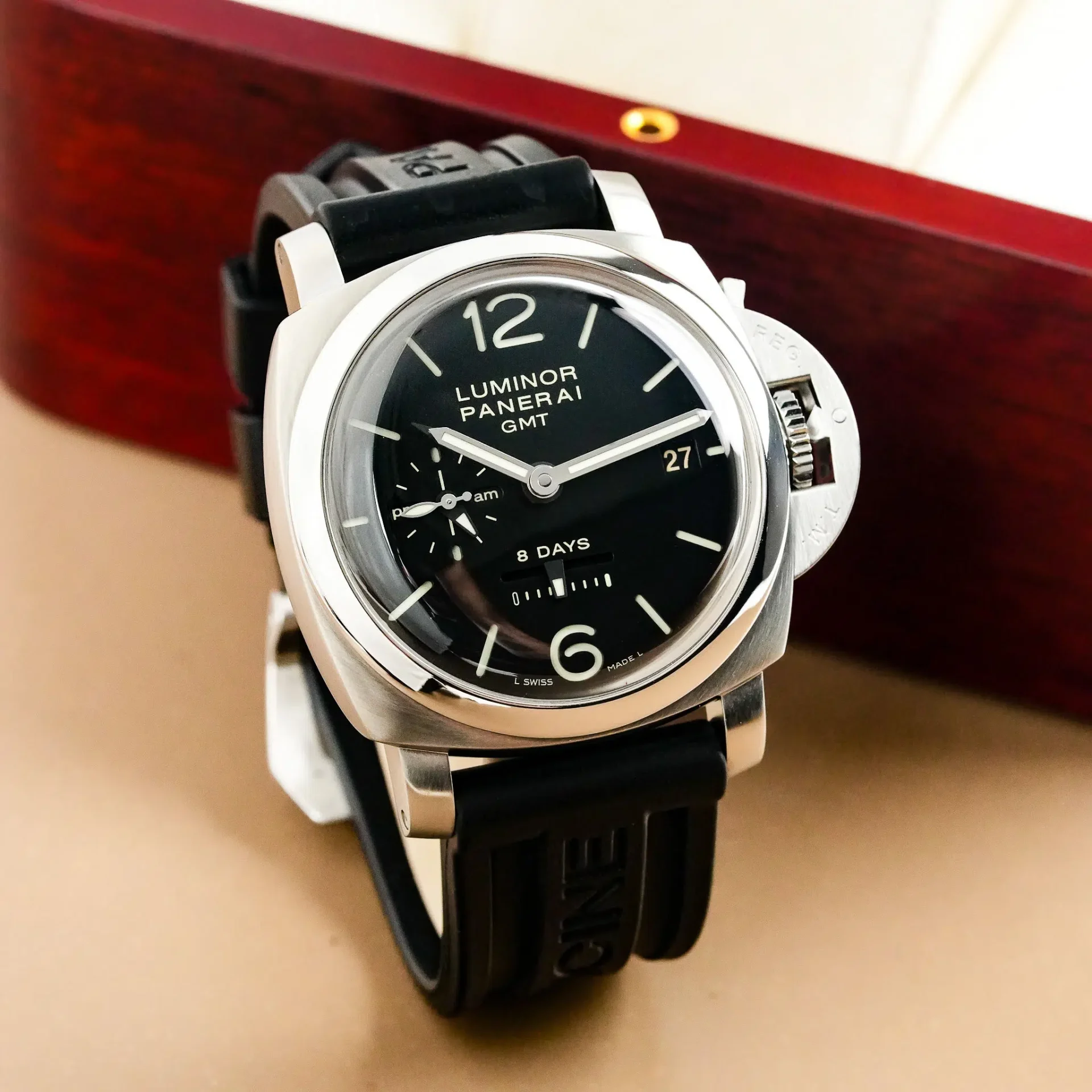 Panerai Luminor 1950 8 Days GMT PAM00233 - Görsel 2