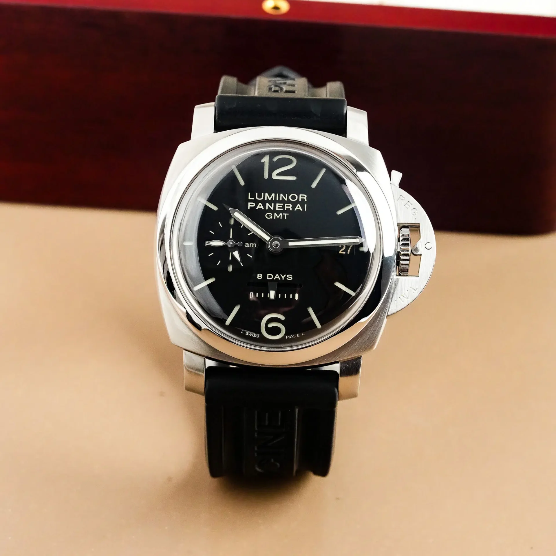 Panerai Luminor 1950 8 Days GMT PAM00233 - Görsel 3