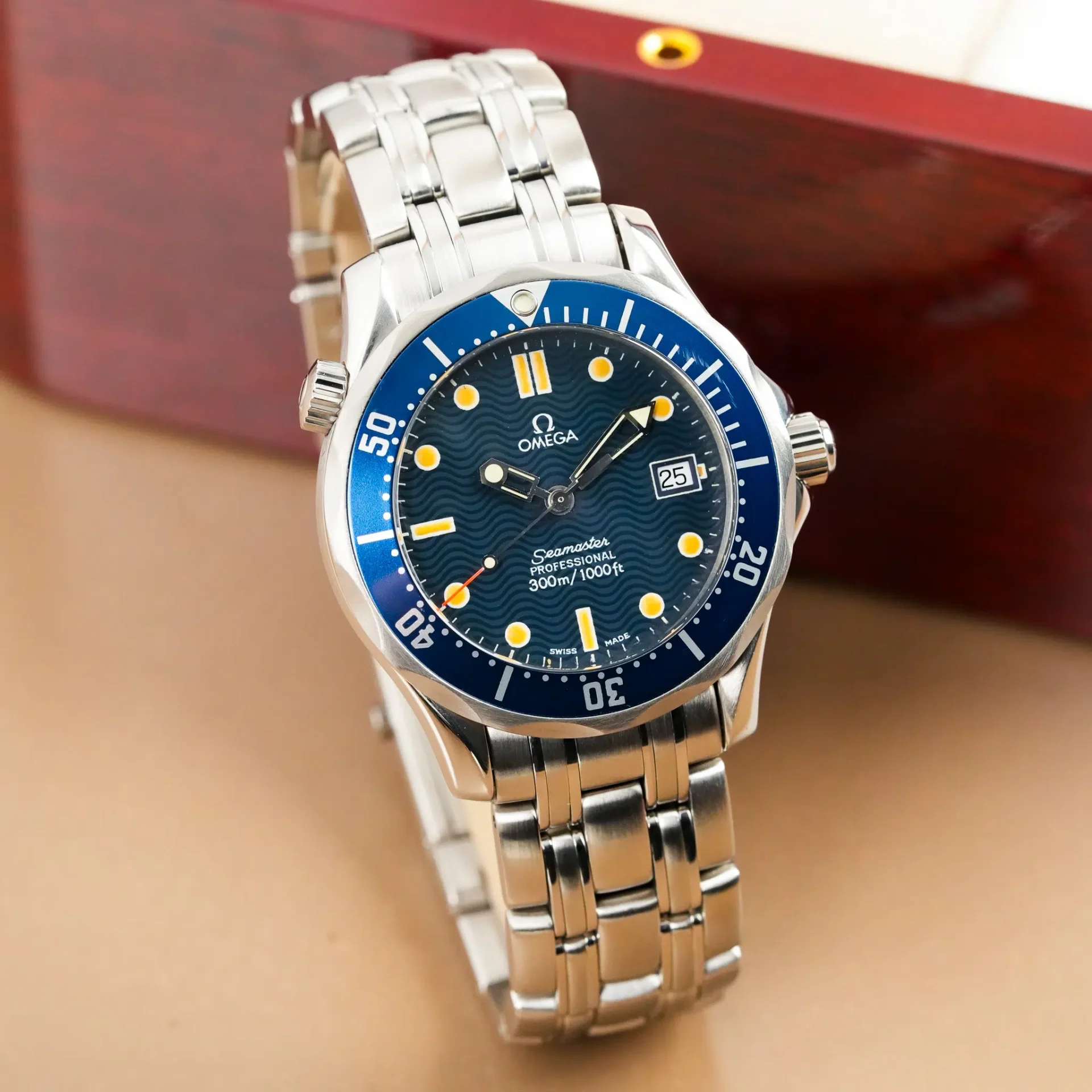 Omega Seamaster Professional Diver 300M Blue Wave Dial 25618000 - Görsel 3