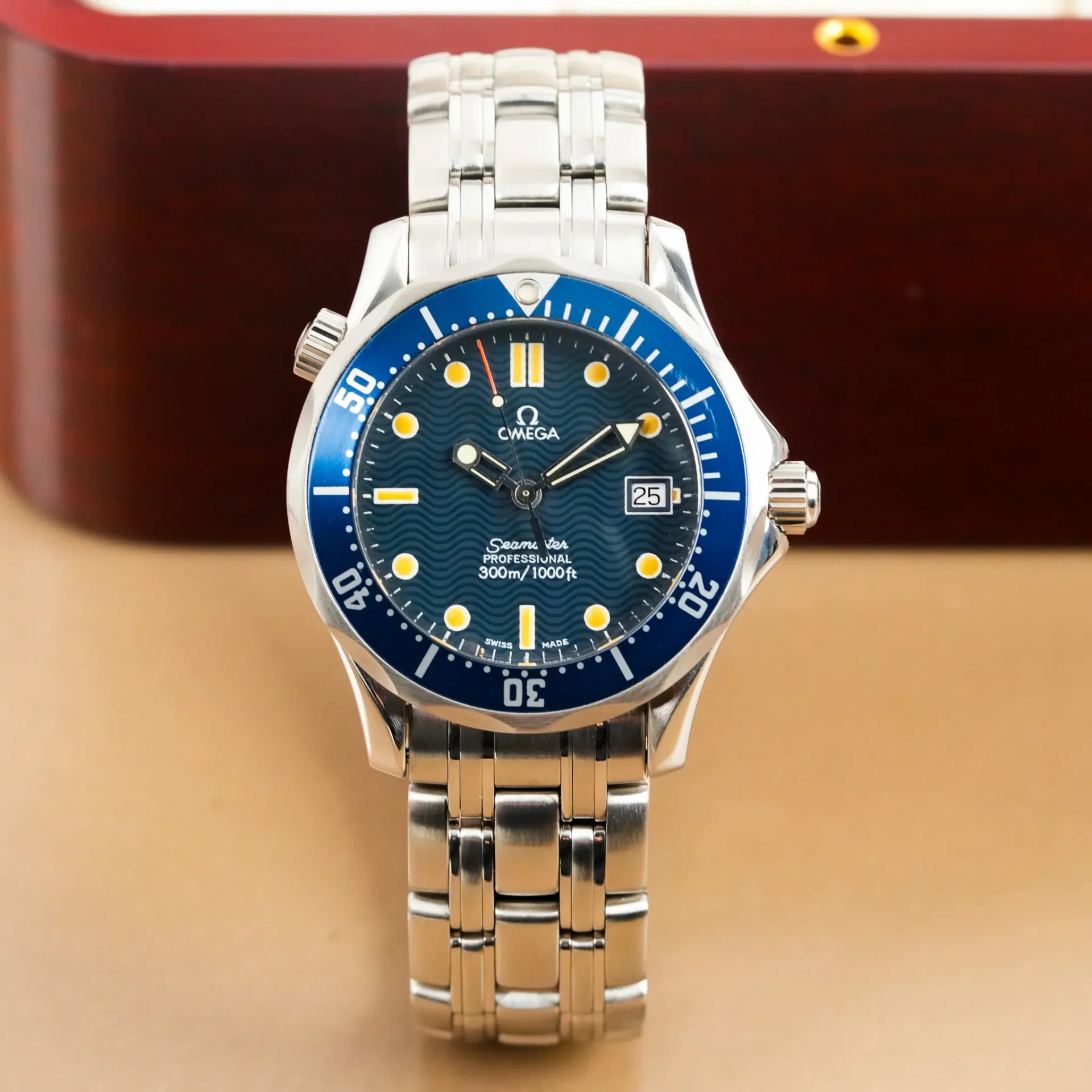 Omega Seamaster Professional Diver 300M Blue Wave Dial 25618000 - Görsel 4