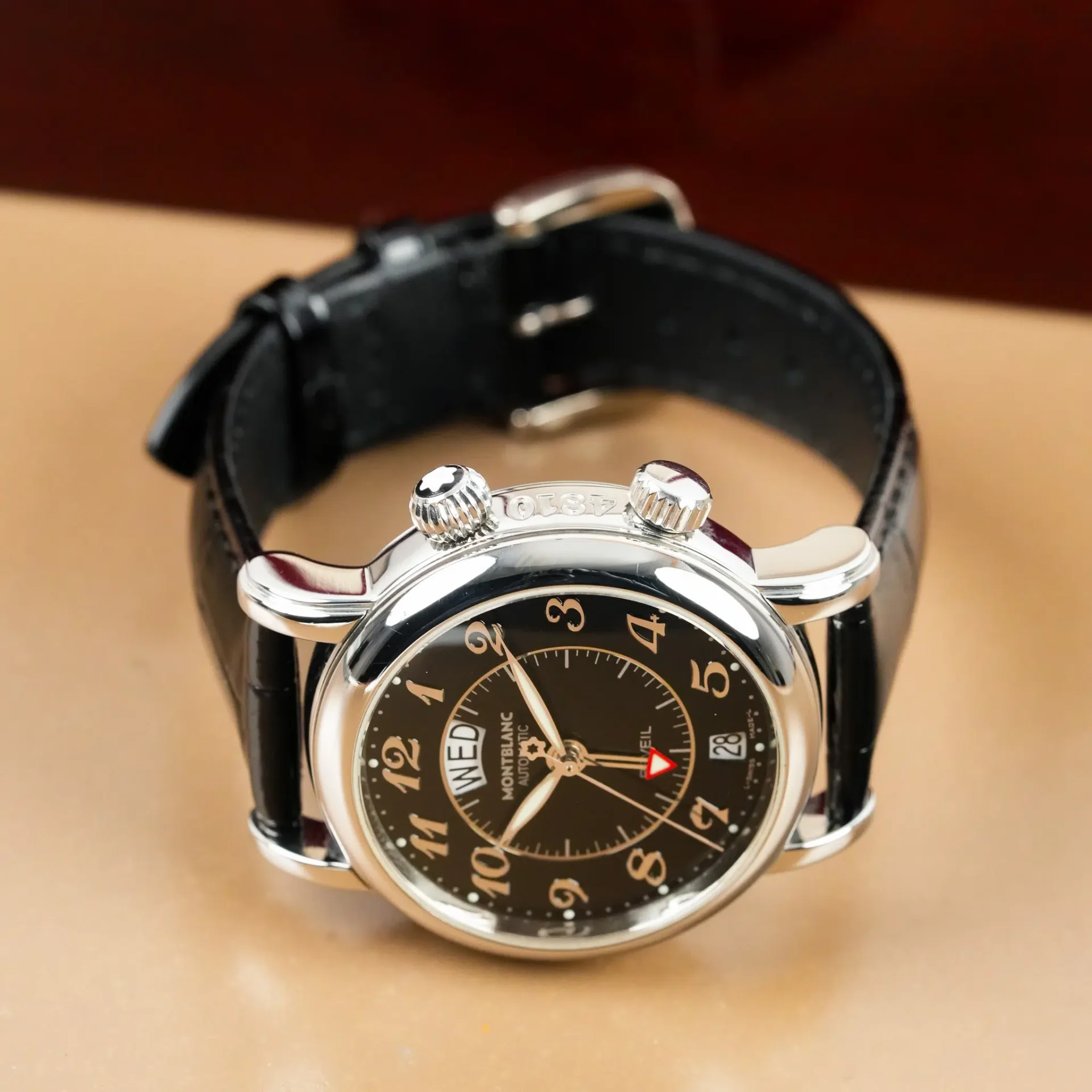 Montblanc Meisterstück Reveil Day-Date GMT 7026 PL62432 - Görsel 5