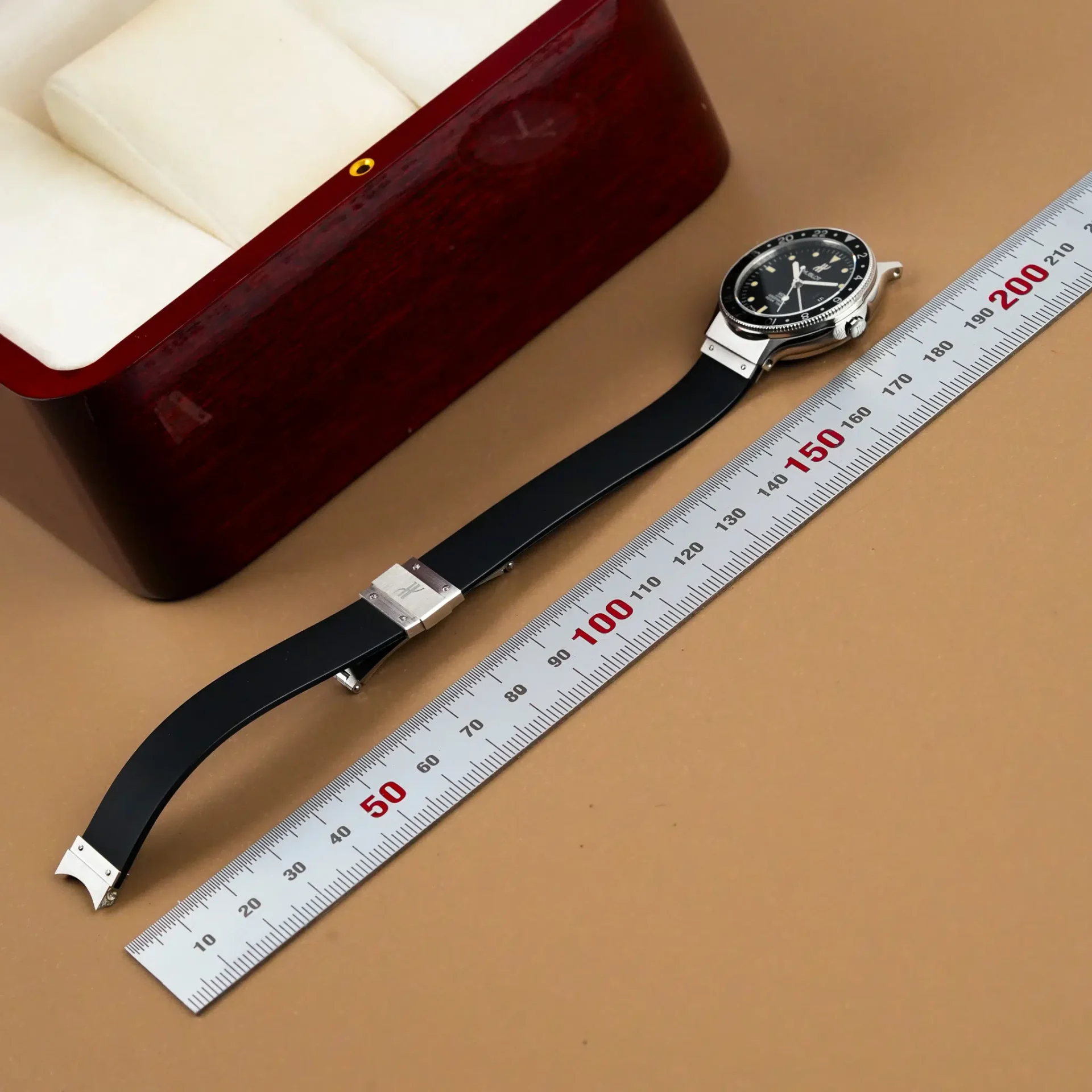Hublot Model: Mdm Gmt Greenwich Mean Time 1572.1 - Görsel 11