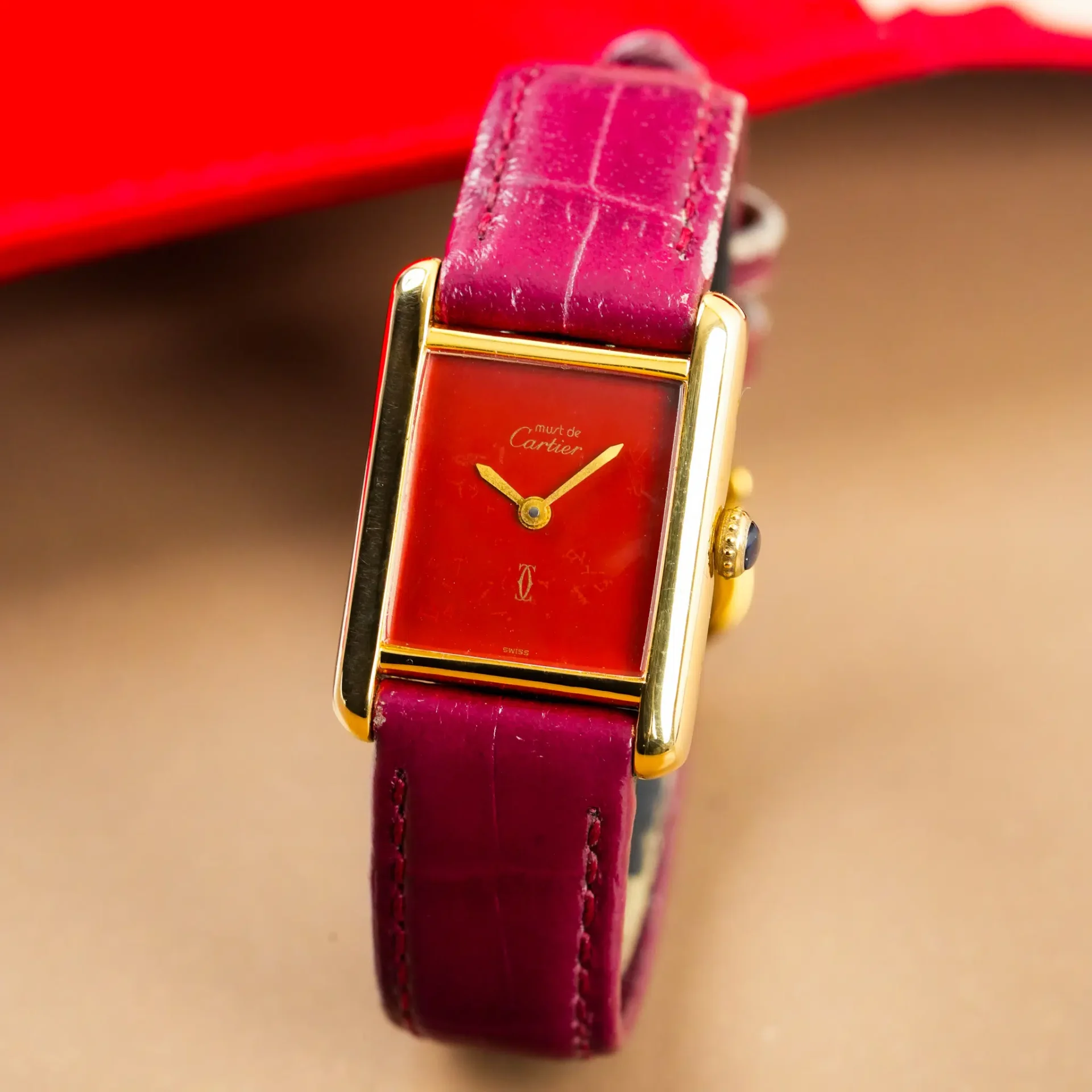 Cartier Tank Must de Cartier 'Red Dial' 4321 - Görsel 2