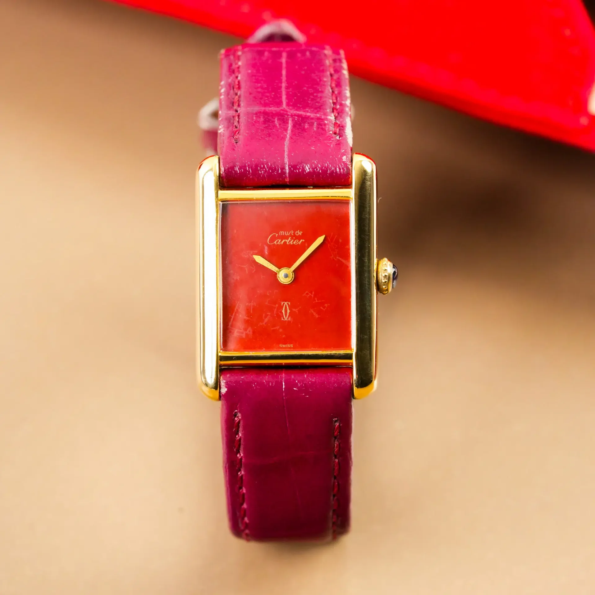 Cartier Tank Must de Cartier 'Red Dial' 4321 - Görsel 4
