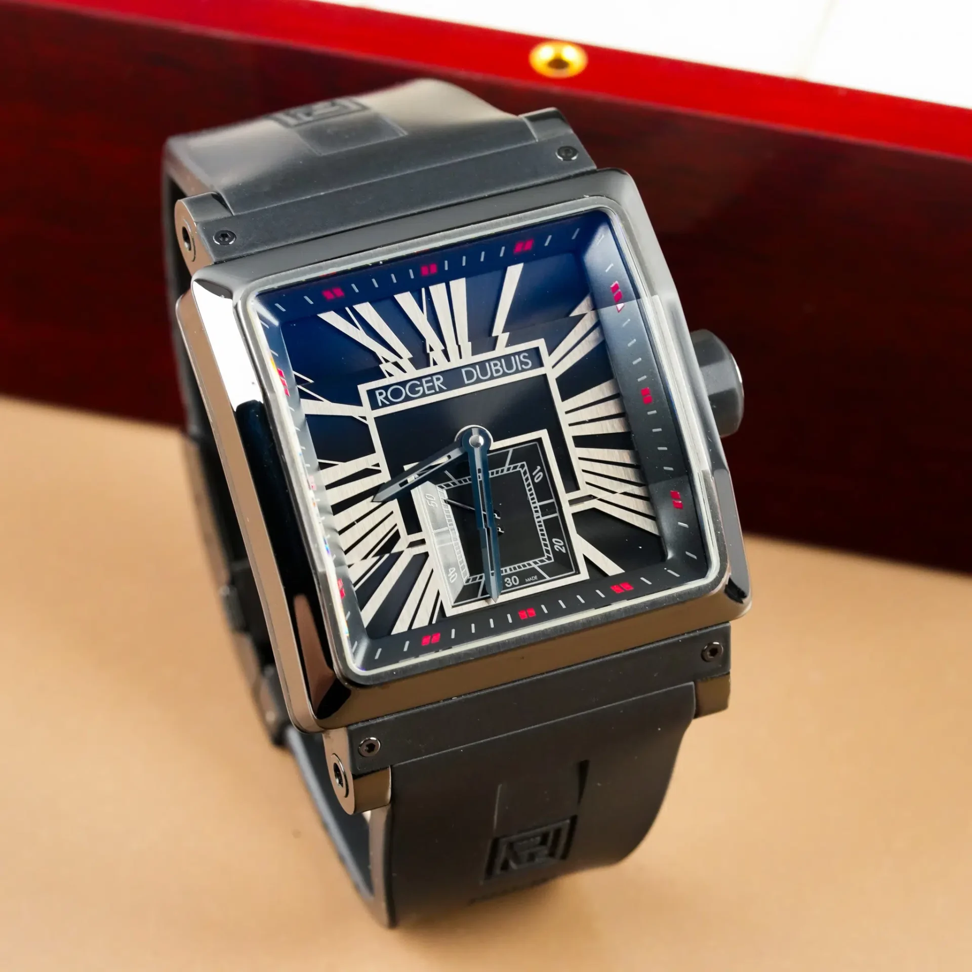 Roger Dubuis King Square RDDBKS0056