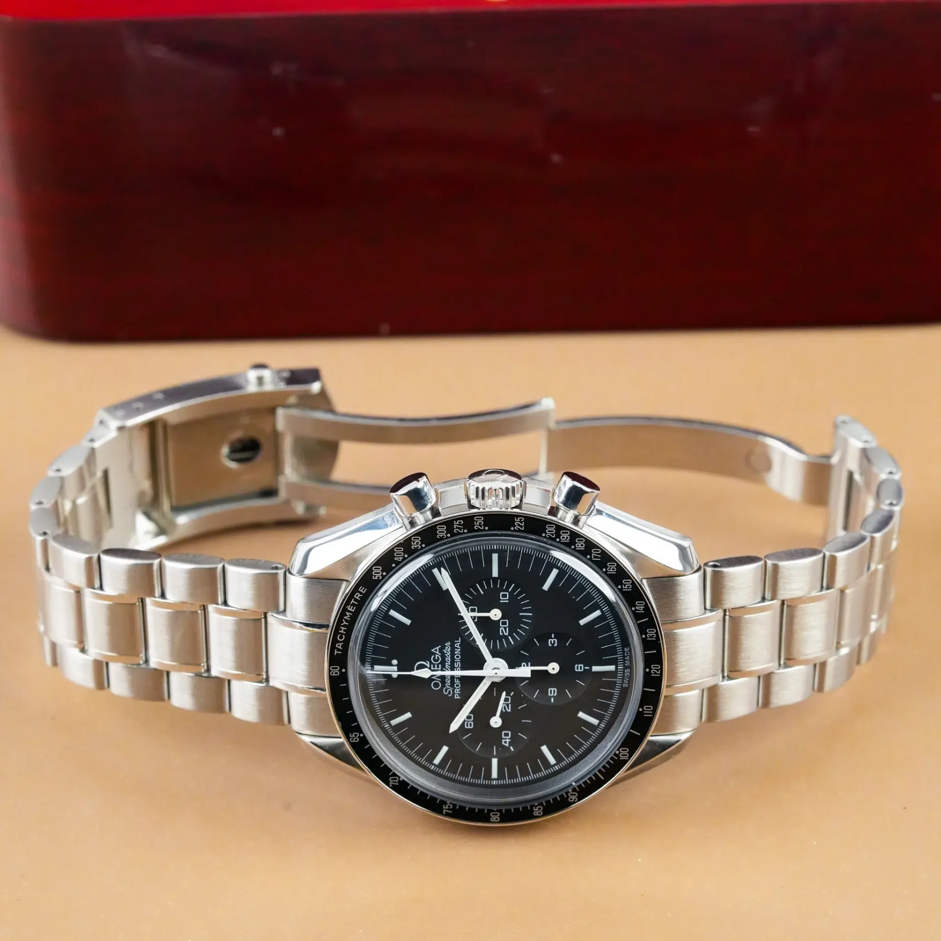 Omega Speedmaster Moonwatch Professional Co‑Axial Master Chronometer Chronograph 310.30.42.50.01.001 - Görsel 10
