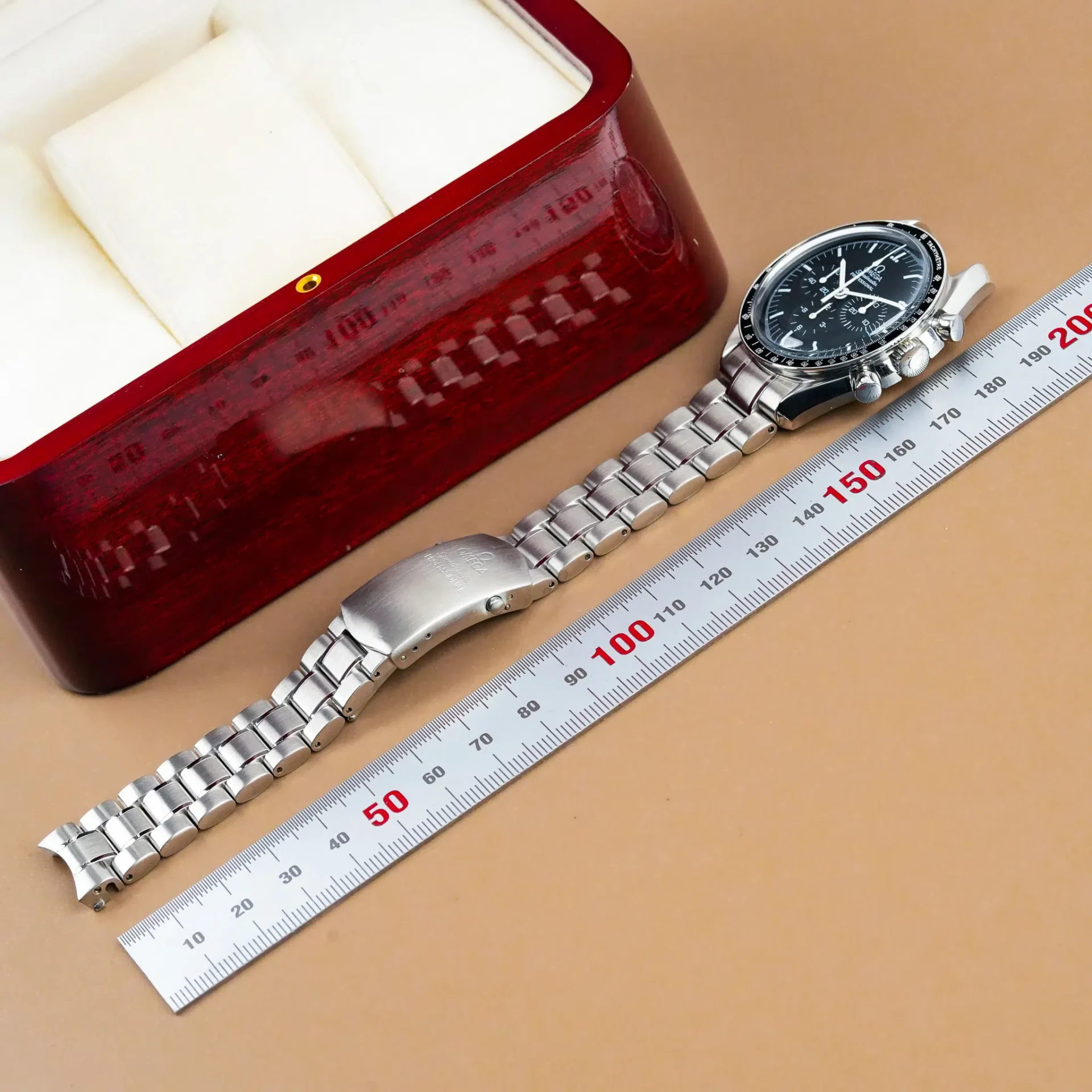 Omega Speedmaster Moonwatch Professional Co‑Axial Master Chronometer Chronograph 310.30.42.50.01.001 - Görsel 11
