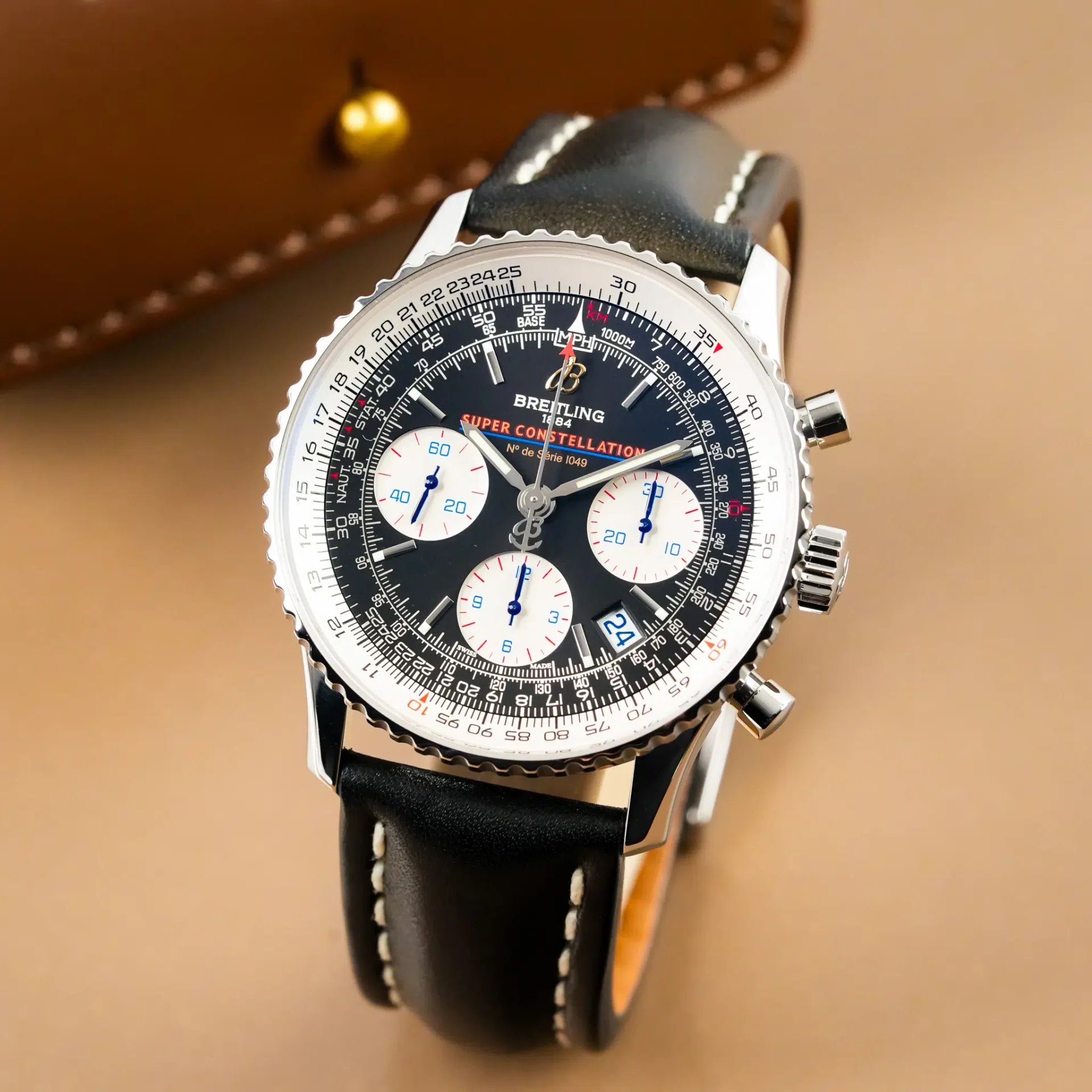 Breitling Super Constellation Navitimer Chronograph Limited Edition Panda Dial A23322 - Görsel 2