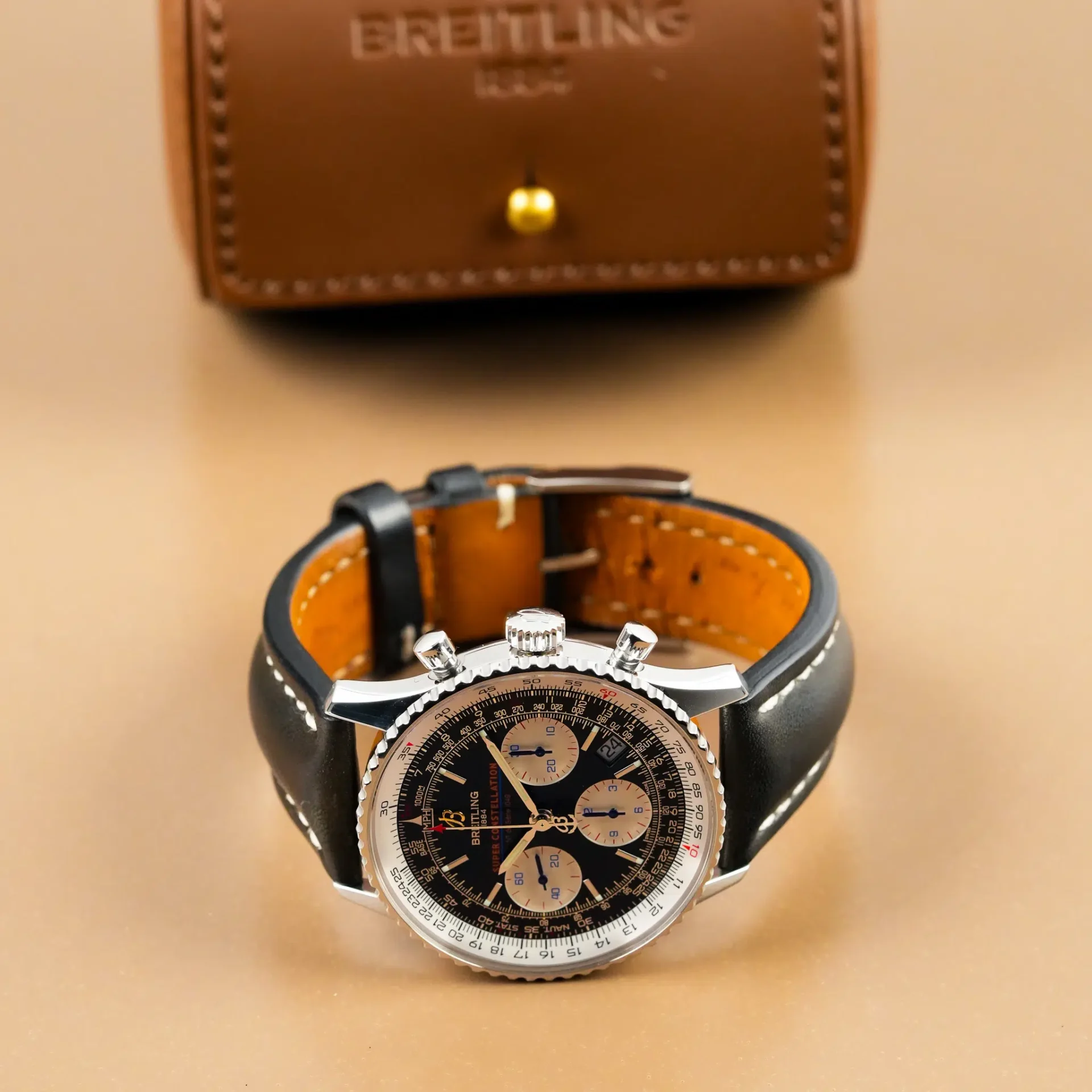 Breitling Super Constellation Navitimer Chronograph Limited Edition Panda Dial A23322 - Görsel 5