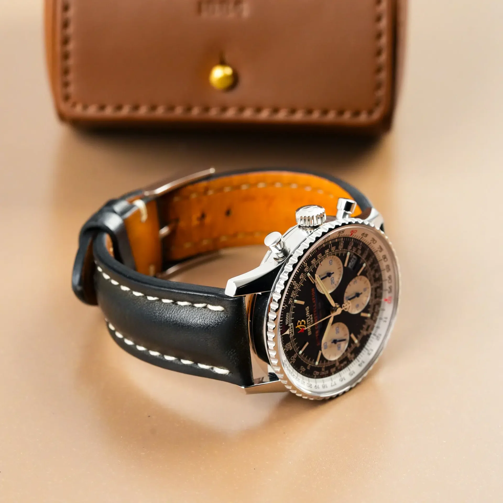 Breitling Super Constellation Navitimer Chronograph Limited Edition Panda Dial A23322 - Görsel 7