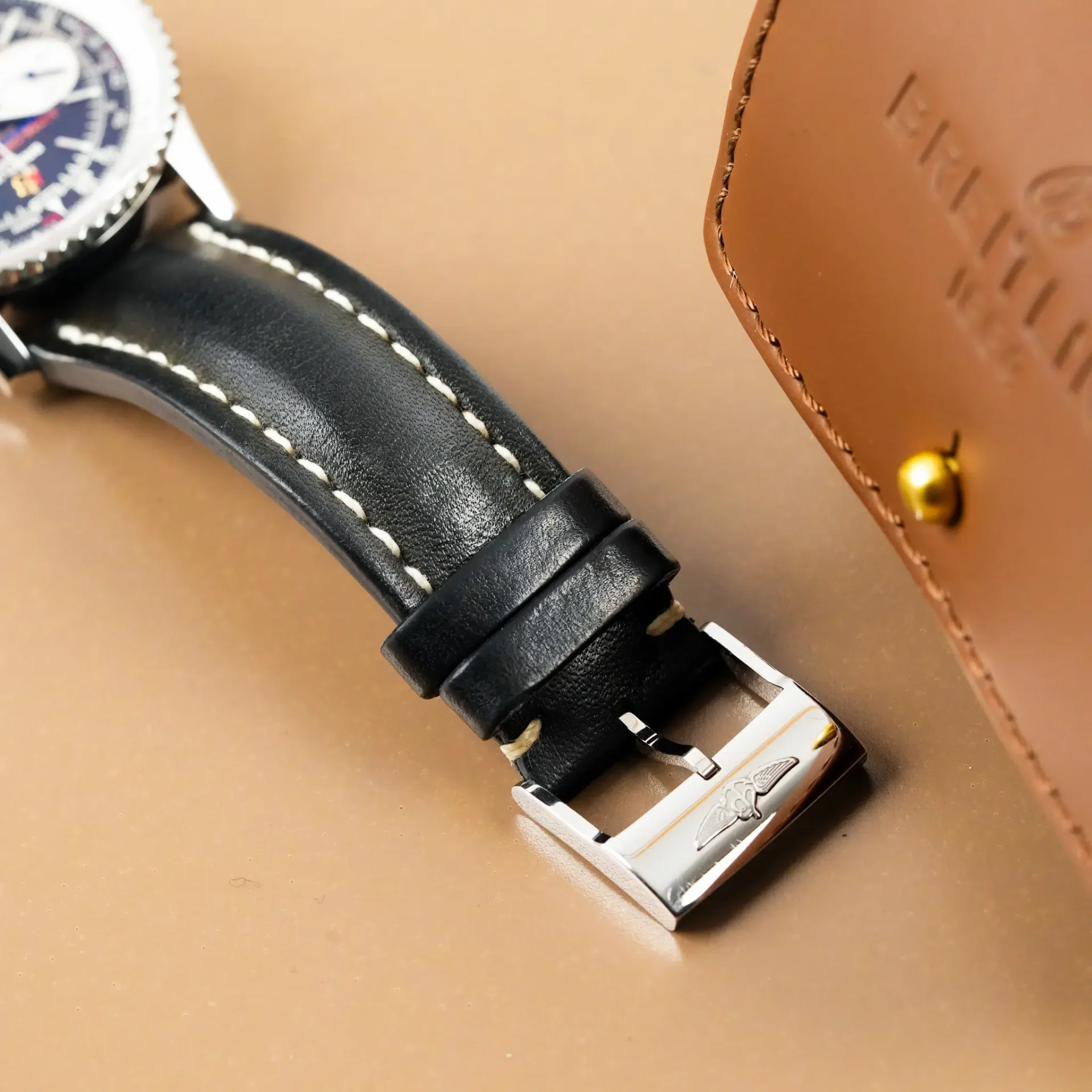 Breitling Super Constellation Navitimer Chronograph Limited Edition Panda Dial A23322 - Görsel 9