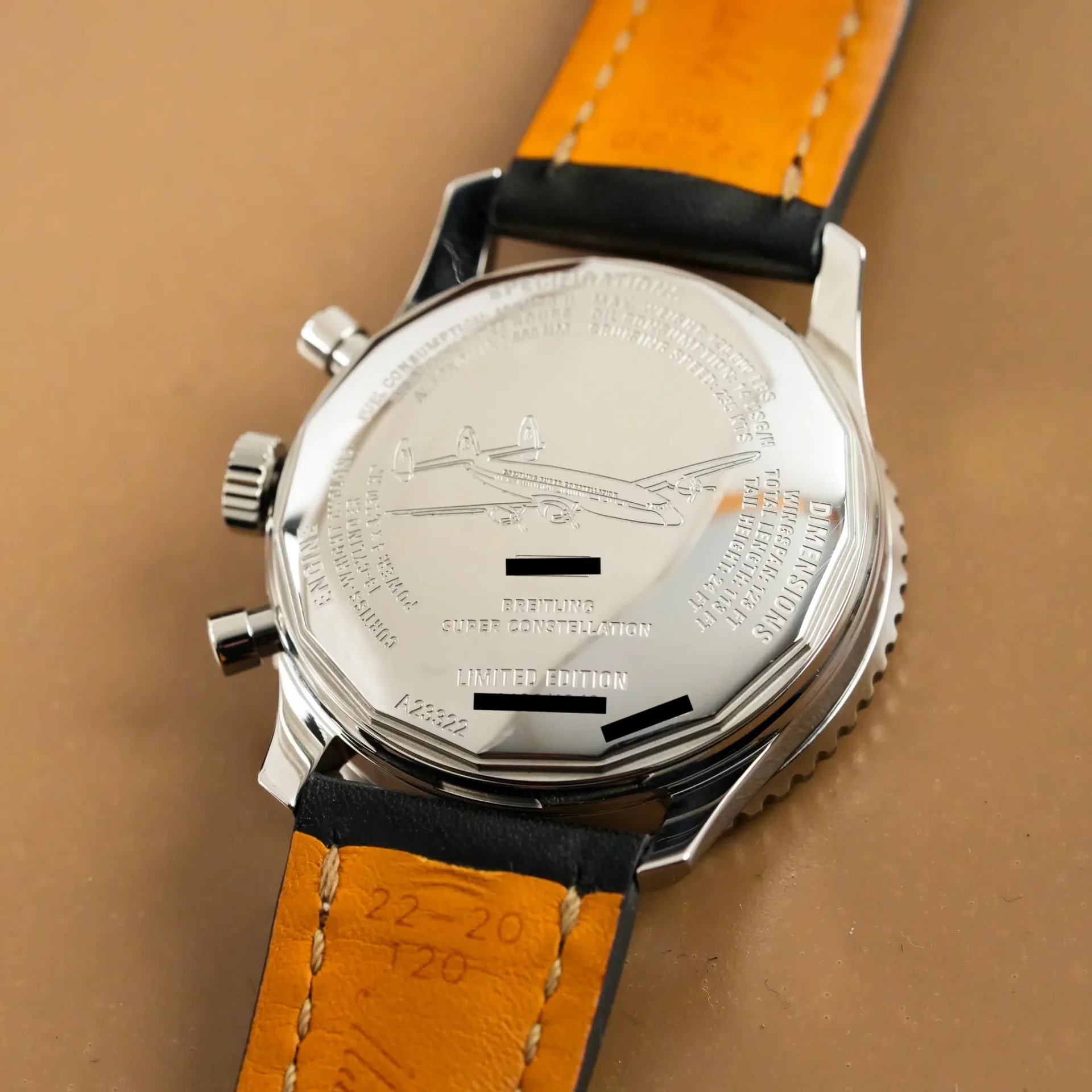 Breitling Super Constellation Navitimer Chronograph Limited Edition Panda Dial A23322 - Görsel 11