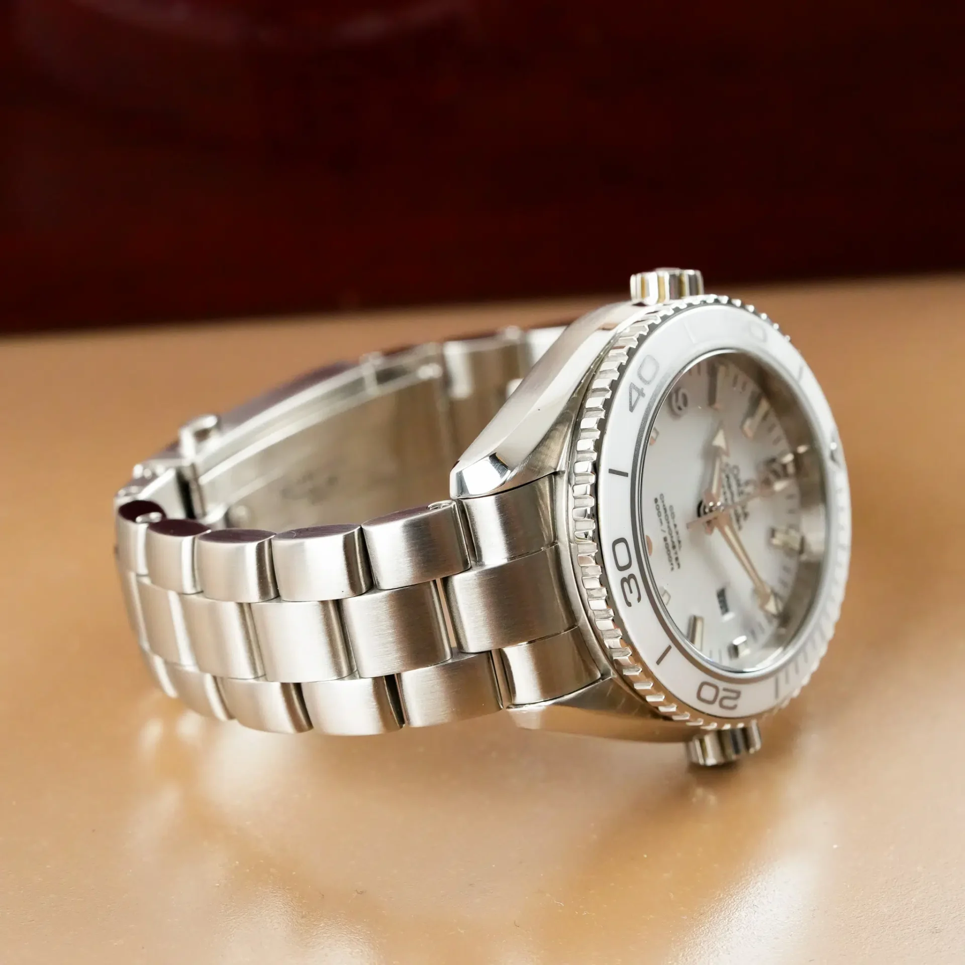 Omega Seamaster Planet Ocean 600M 232.30.38.20.04.001 - Görsel 7