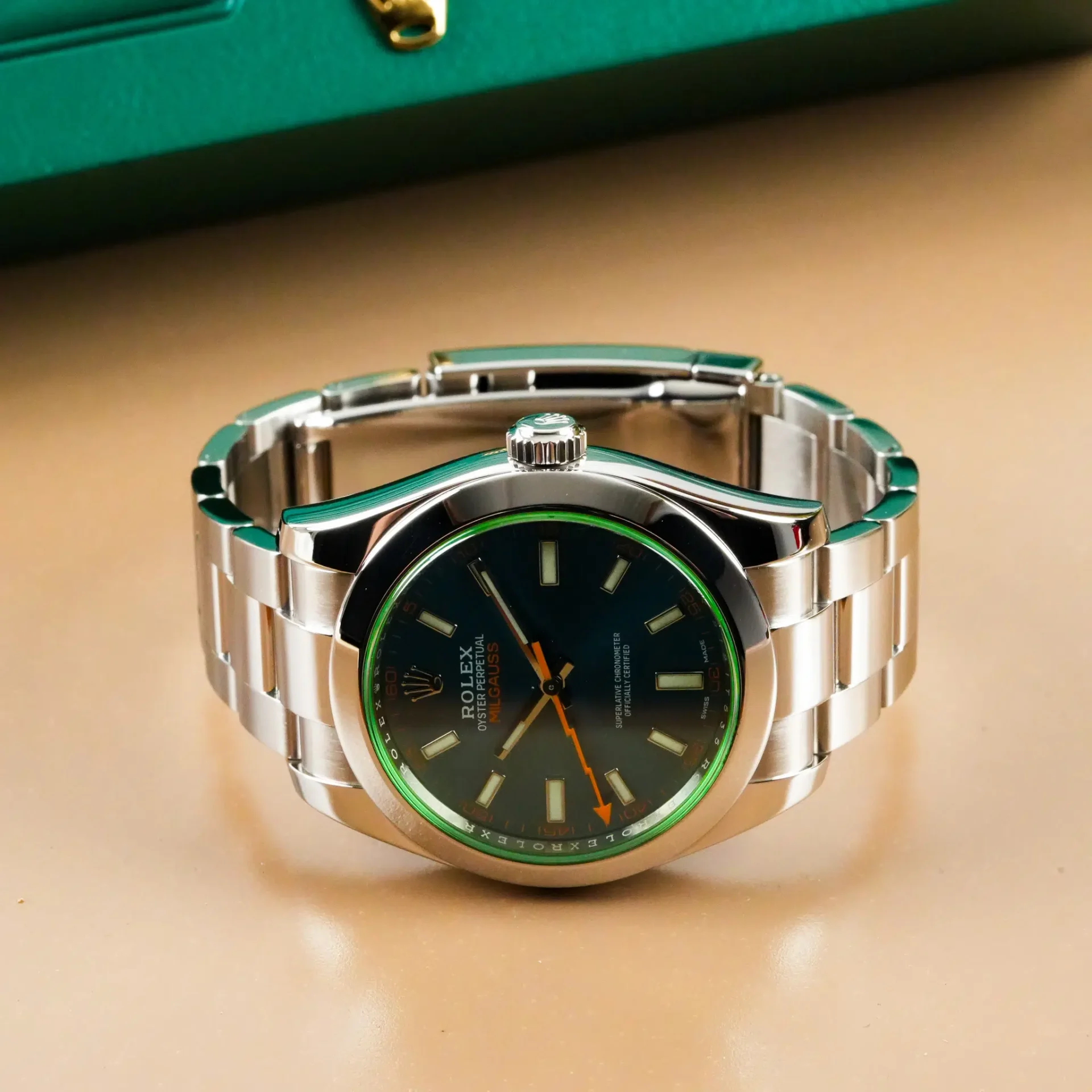 Rolex Milgauss Z-Blue Dial Green Sapphire 116400 - Görsel 5
