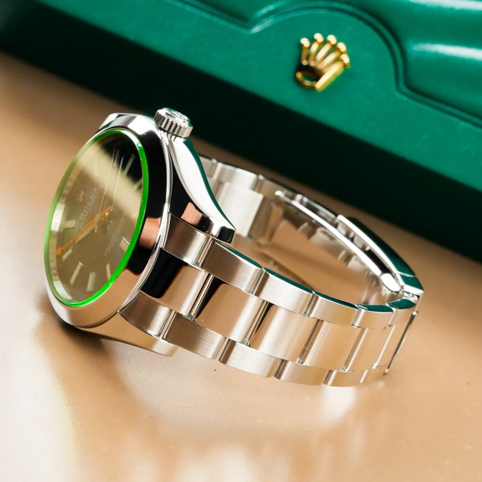 Rolex Milgauss Z-Blue Dial Green Sapphire 116400 - Görsel 6