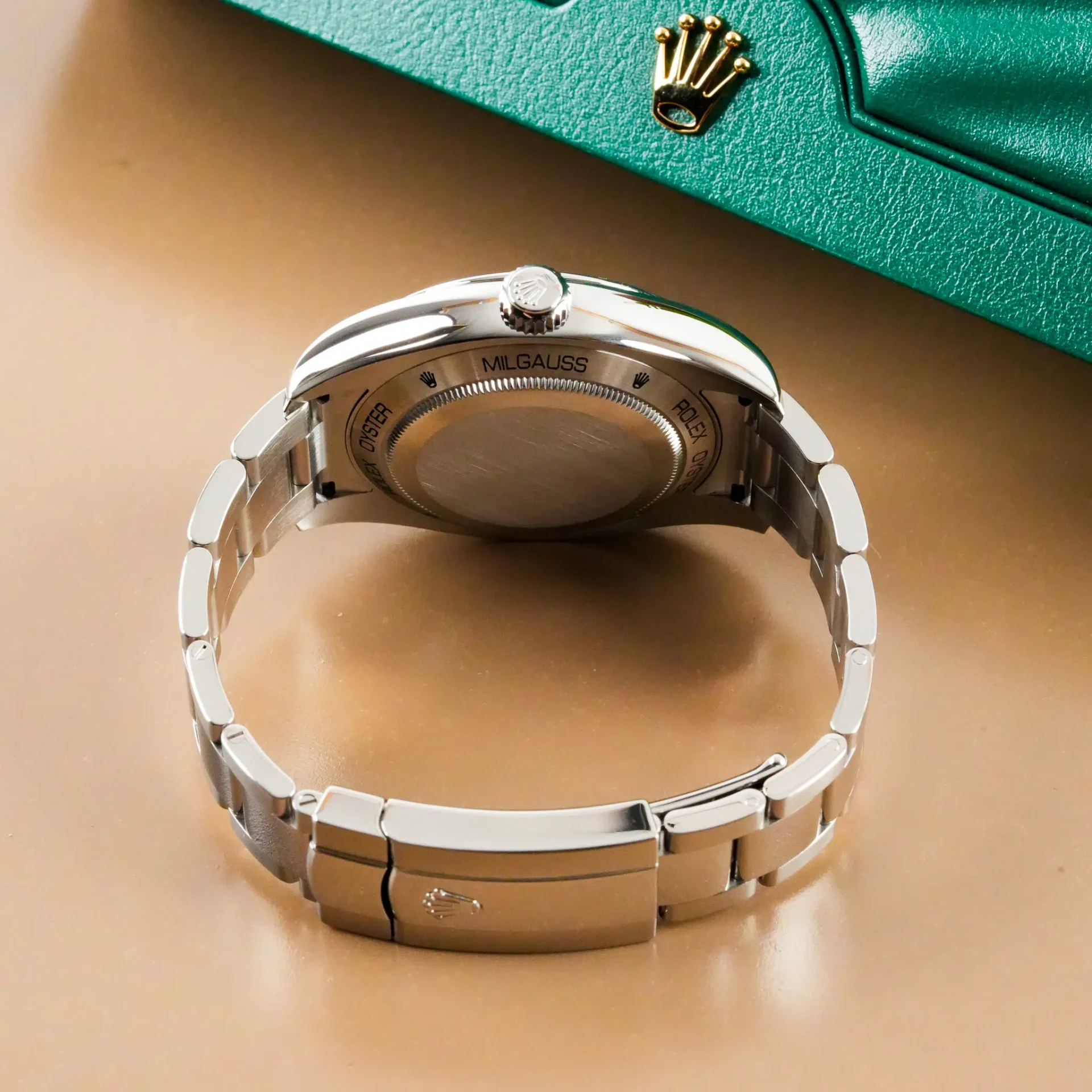 Rolex Milgauss Z-Blue Dial Green Sapphire 116400 - Görsel 8