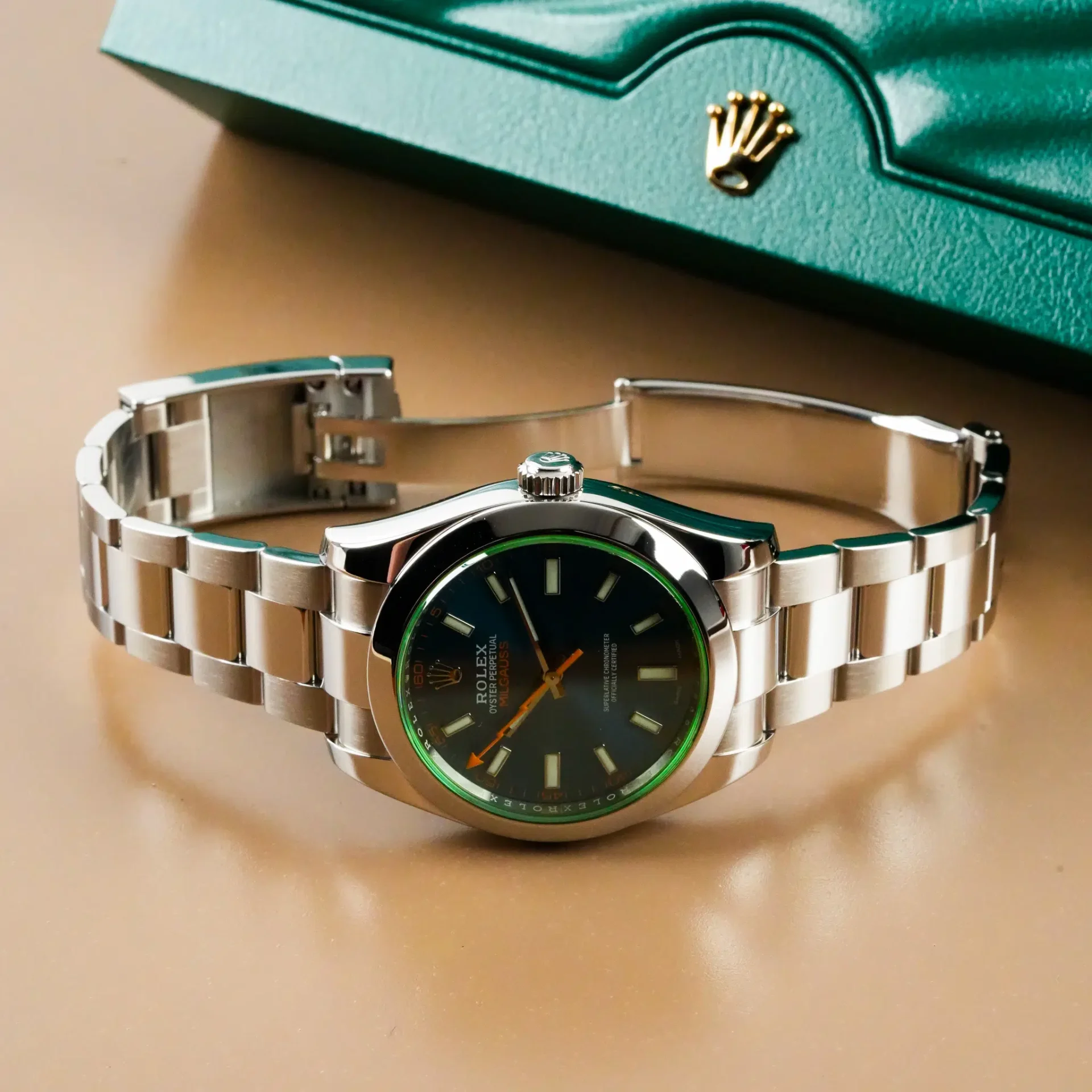 Rolex Milgauss Z-Blue Dial Green Sapphire 116400 - Görsel 10