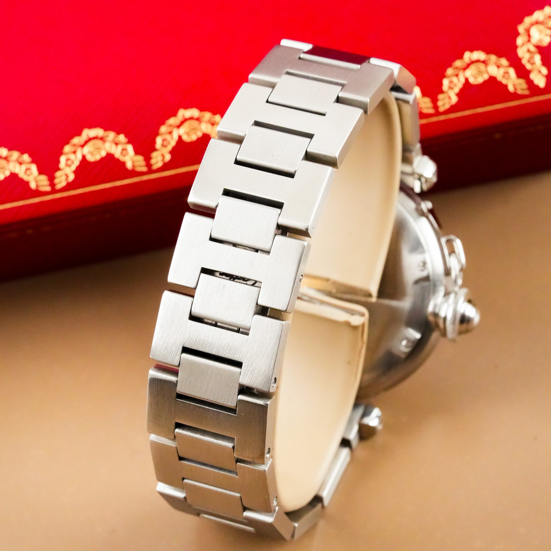 Cartier Pasha C Meridian GMT Date W31029M7 - Görsel 6