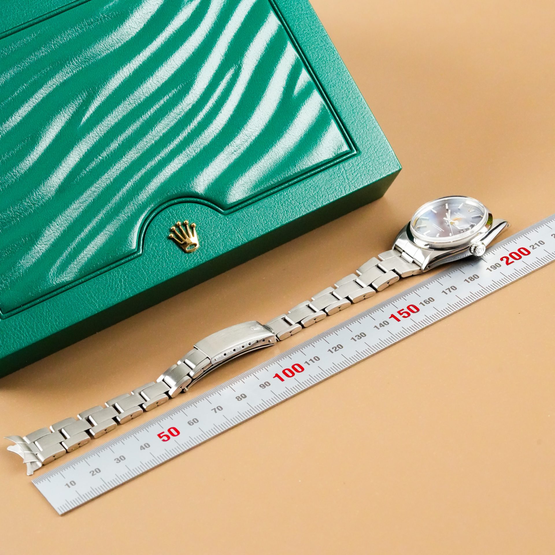 Rolex Oyster Perpetual Date Lavender Dial 1500 - Görsel 11