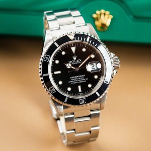 Rolex Submariner Date 16610