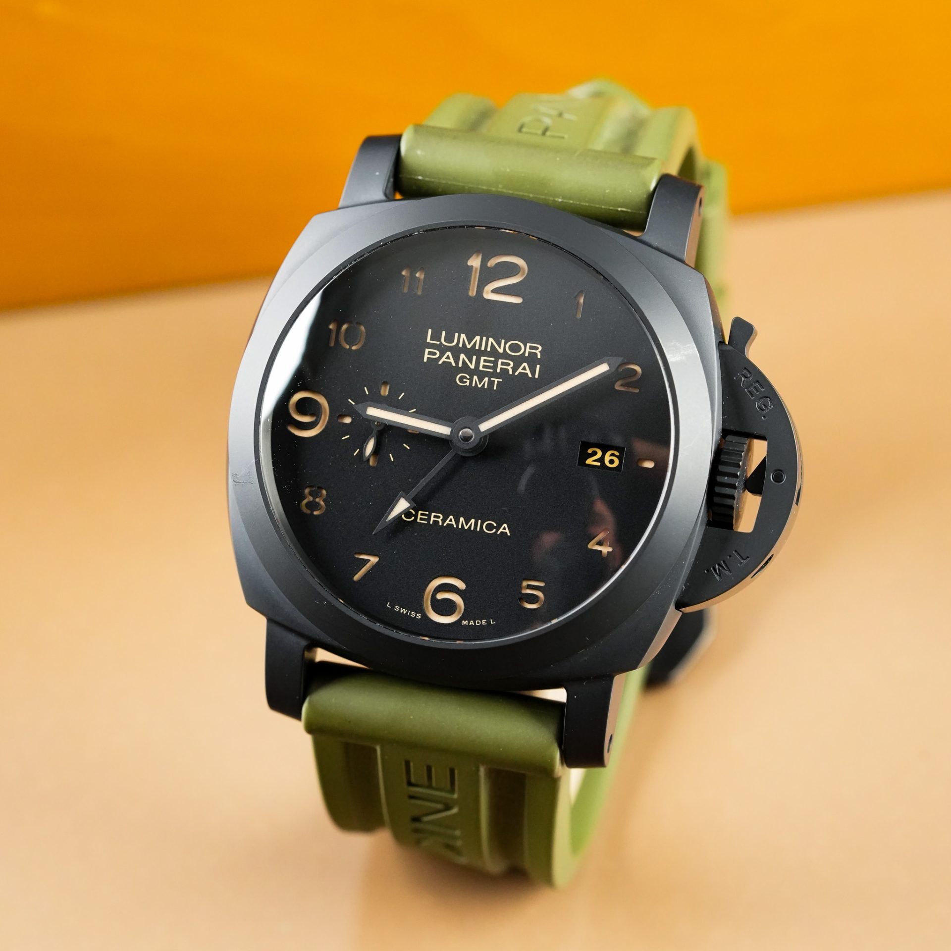 Panerai Luminor 1950 3 Days GMT Ceramic Automatic PAM00441 - Görsel 3
