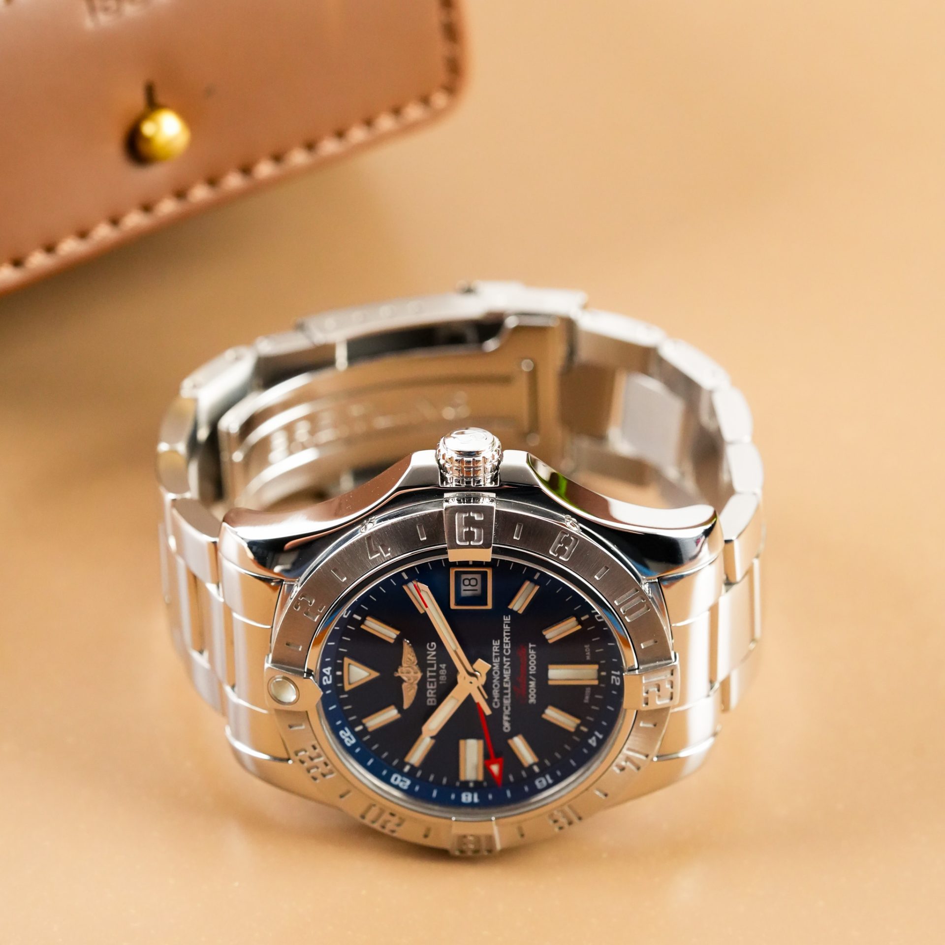 Breitling Avenger II GMT Full Set A32390 - Görsel 5