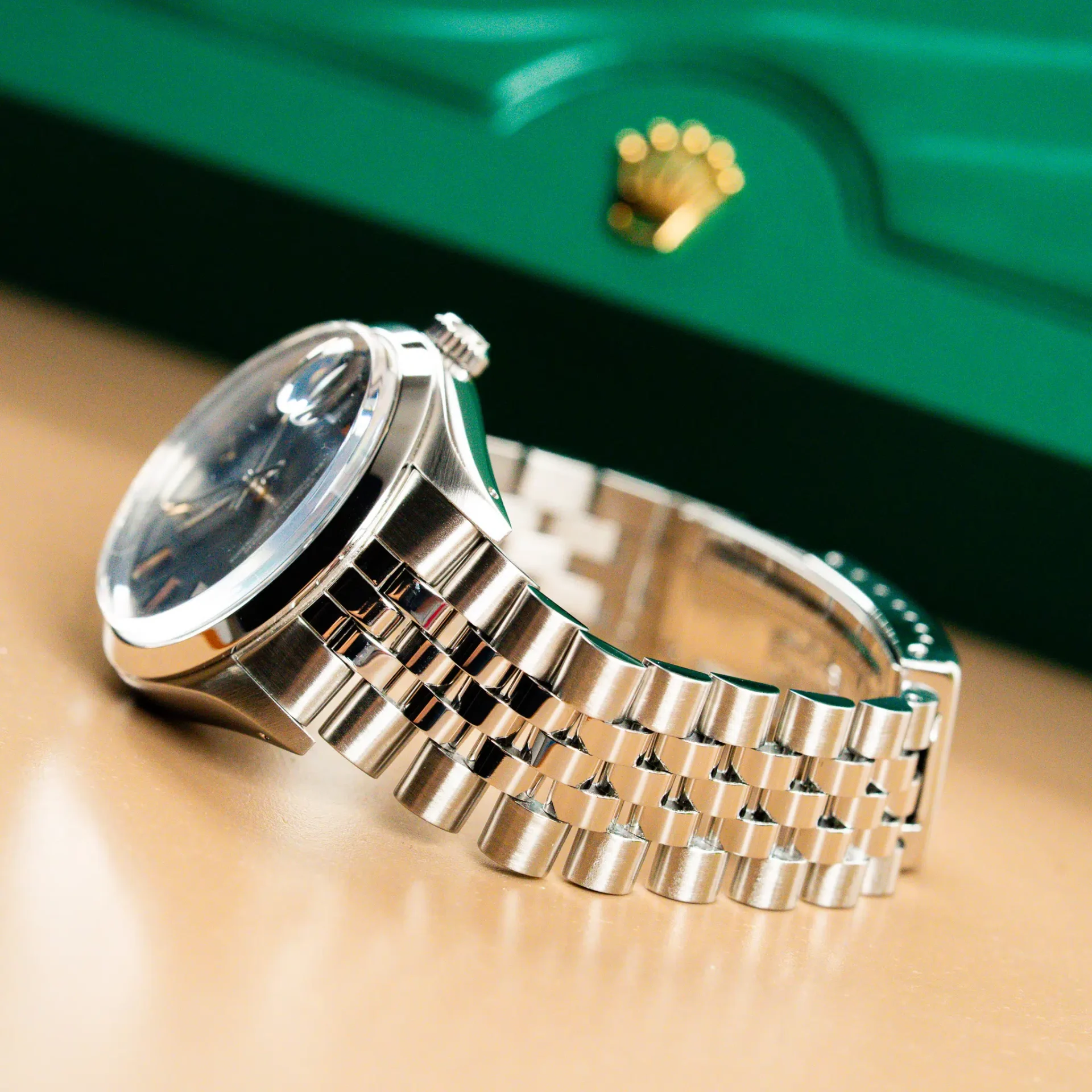 Rolex Oyster Perpetual Date 34 Silver Dial 15000 - Görsel 6