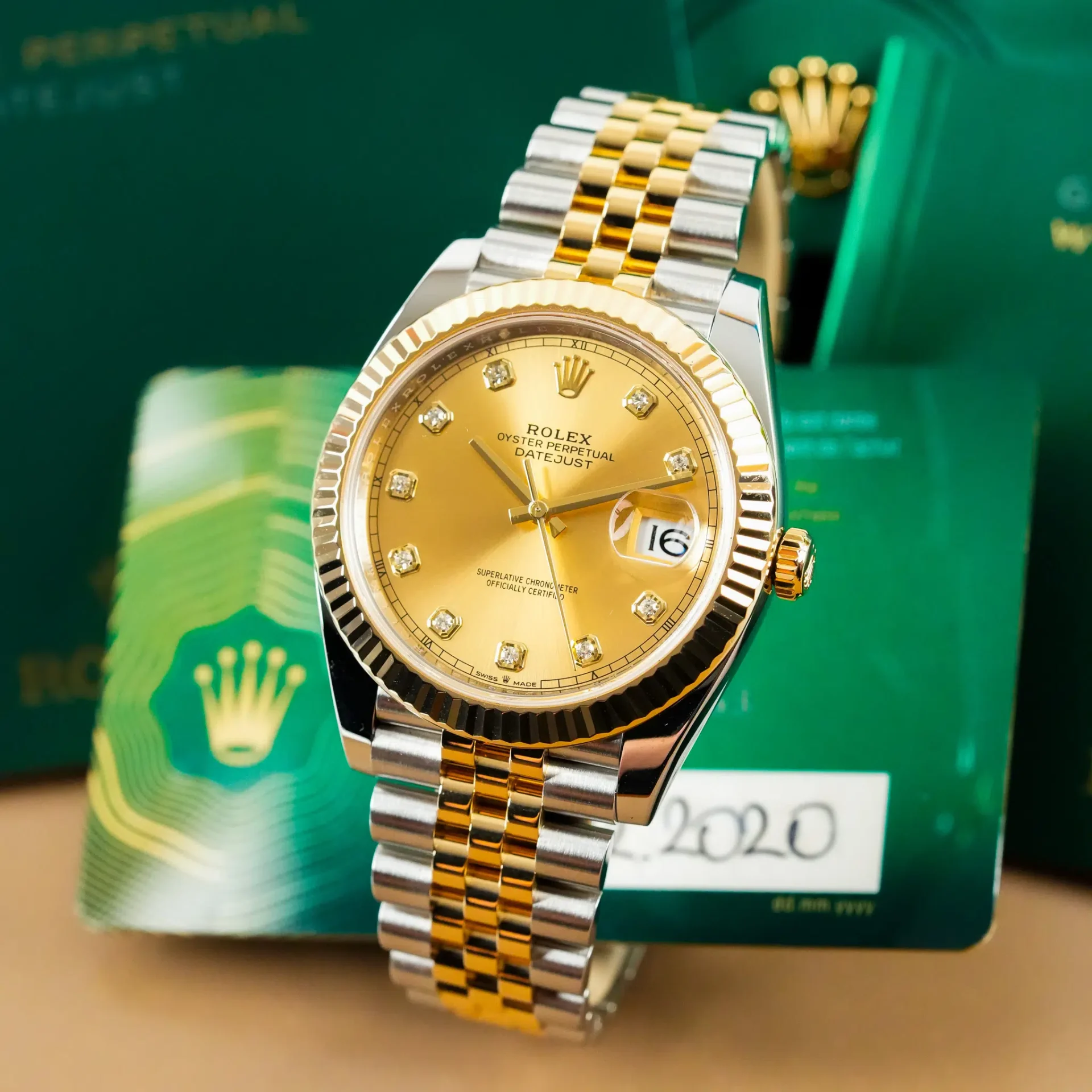 Rolex Datejust 41 Jubilee 18k Gold Fluted Bezel Diamond Index Gold Dial Full Set 126333 - Görsel 2