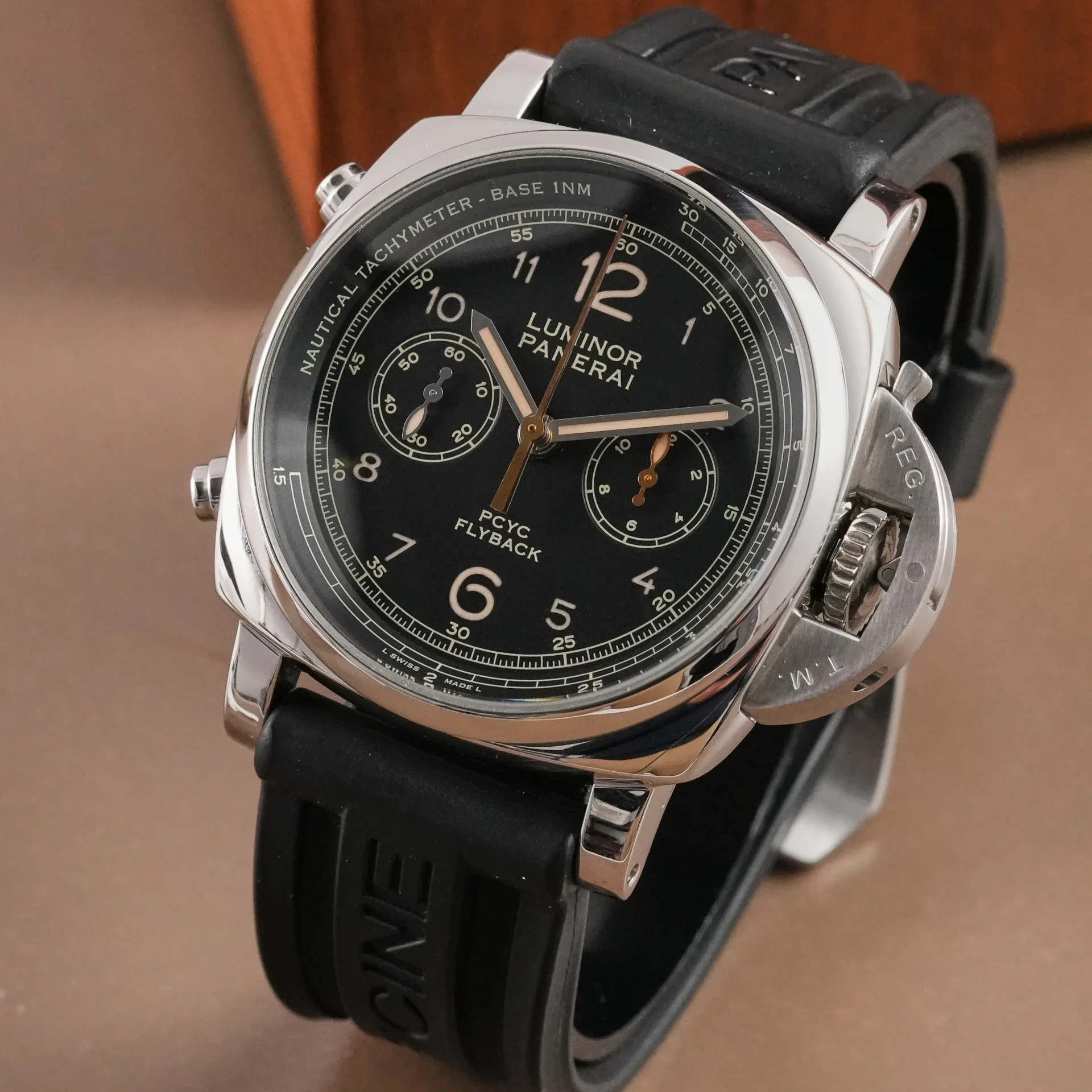 Panerai Luminor Yacht Challange Flyback Chronograph PAM00653 - Görsel 2
