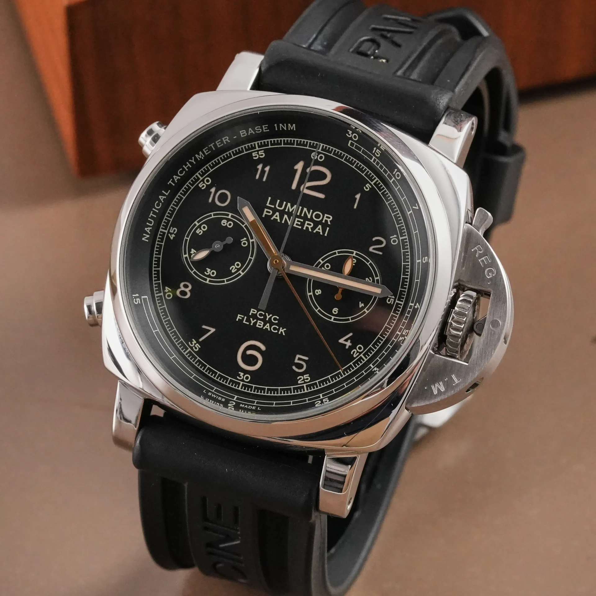 Panerai Luminor Yacht Challange Flyback Chronograph PAM00653 - Görsel 11