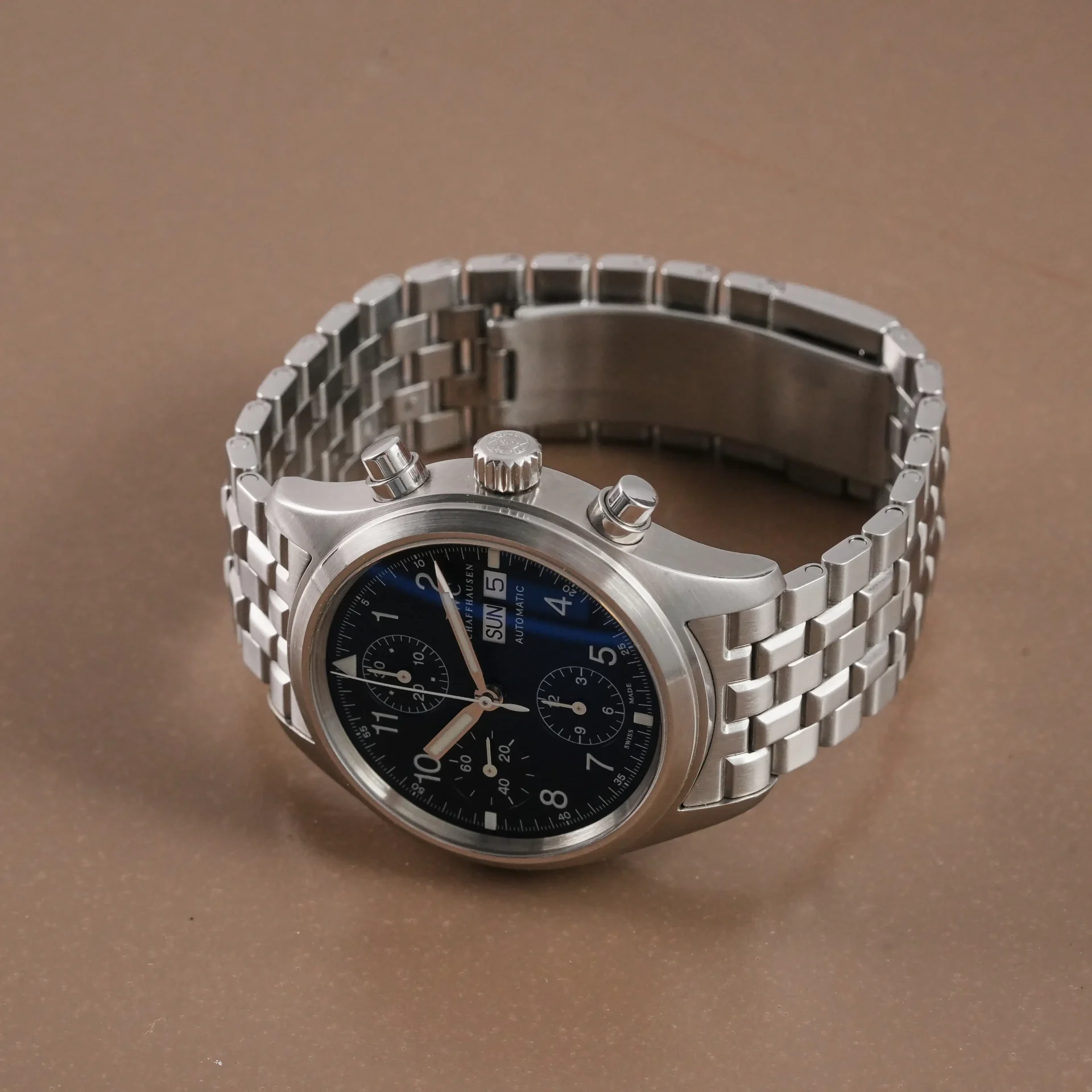 IWC Pilot's Chronograph Cathay Pacific Limited Edition IW3706-31 - Görsel 4