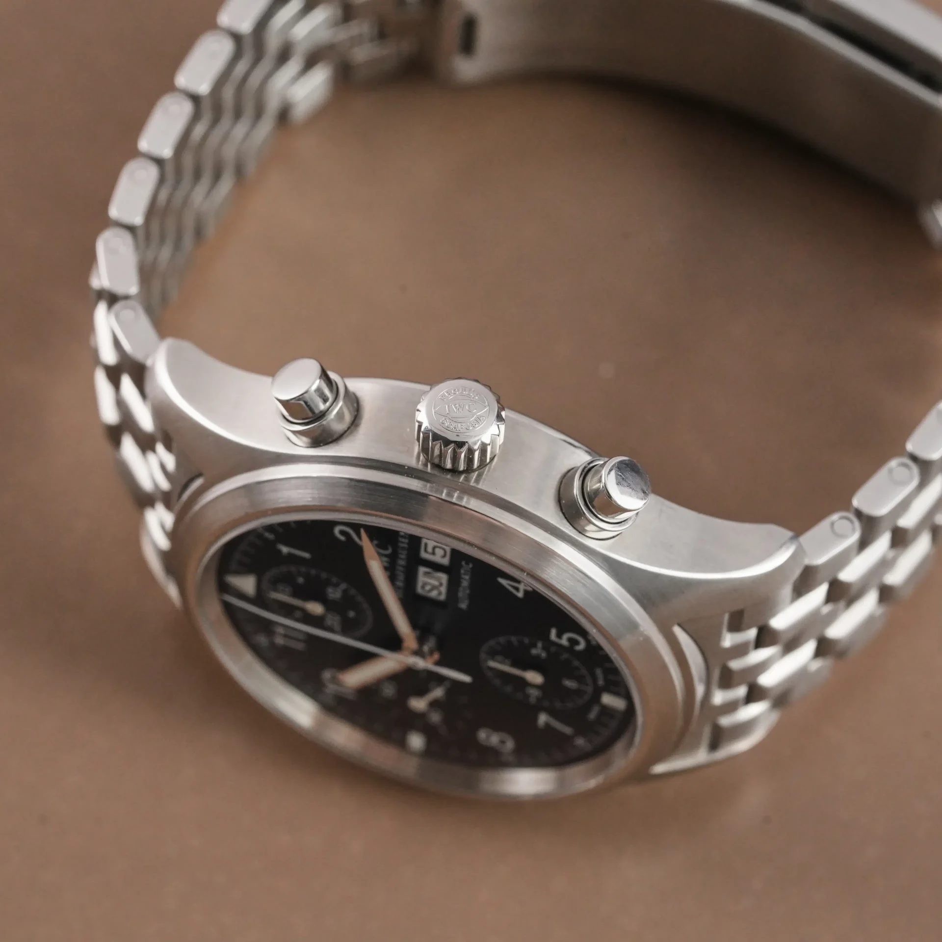 IWC Pilot's Chronograph Cathay Pacific Limited Edition IW3706-31 - Görsel 5