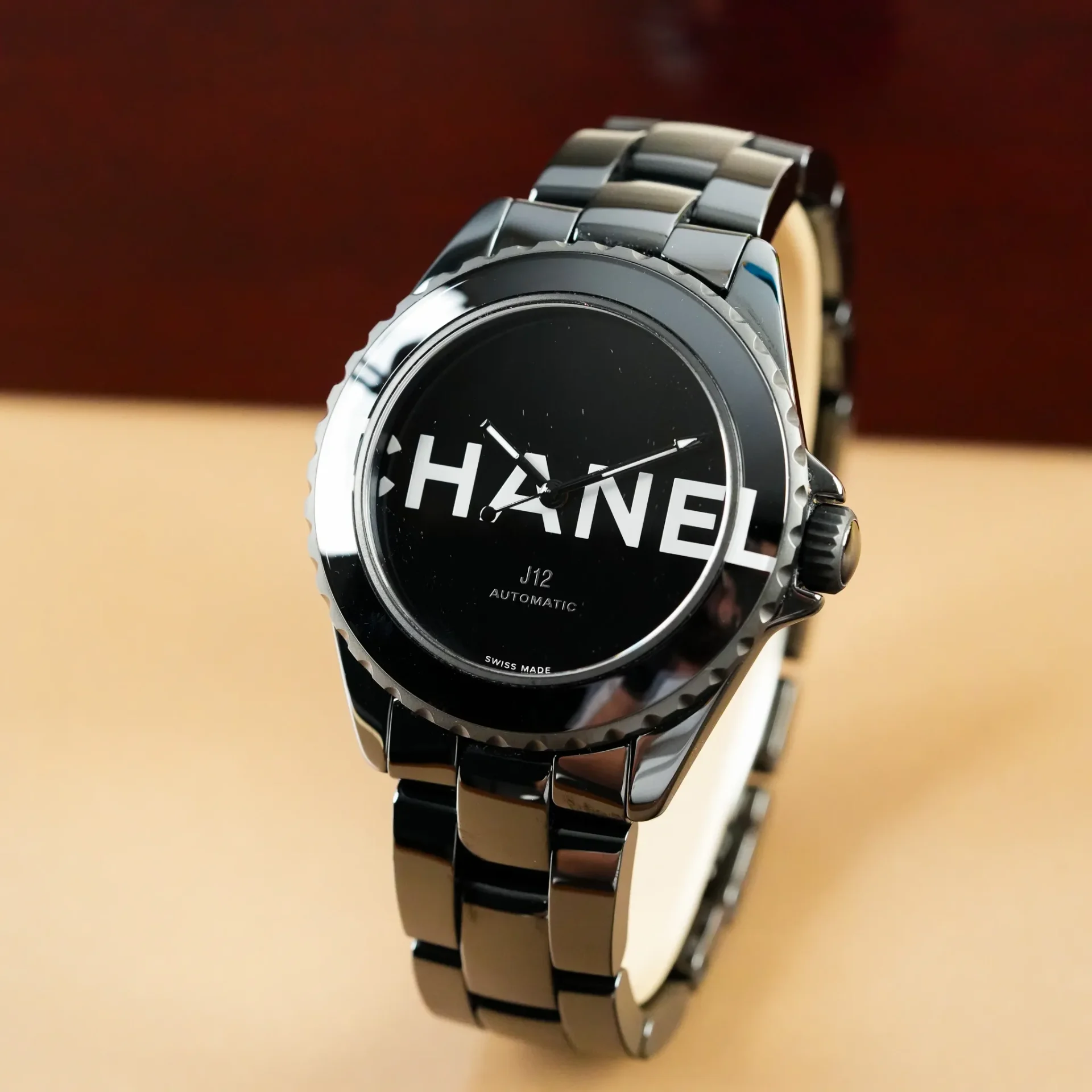 Chanel J12 Wanted Limited Edition H7418 - Görsel 2