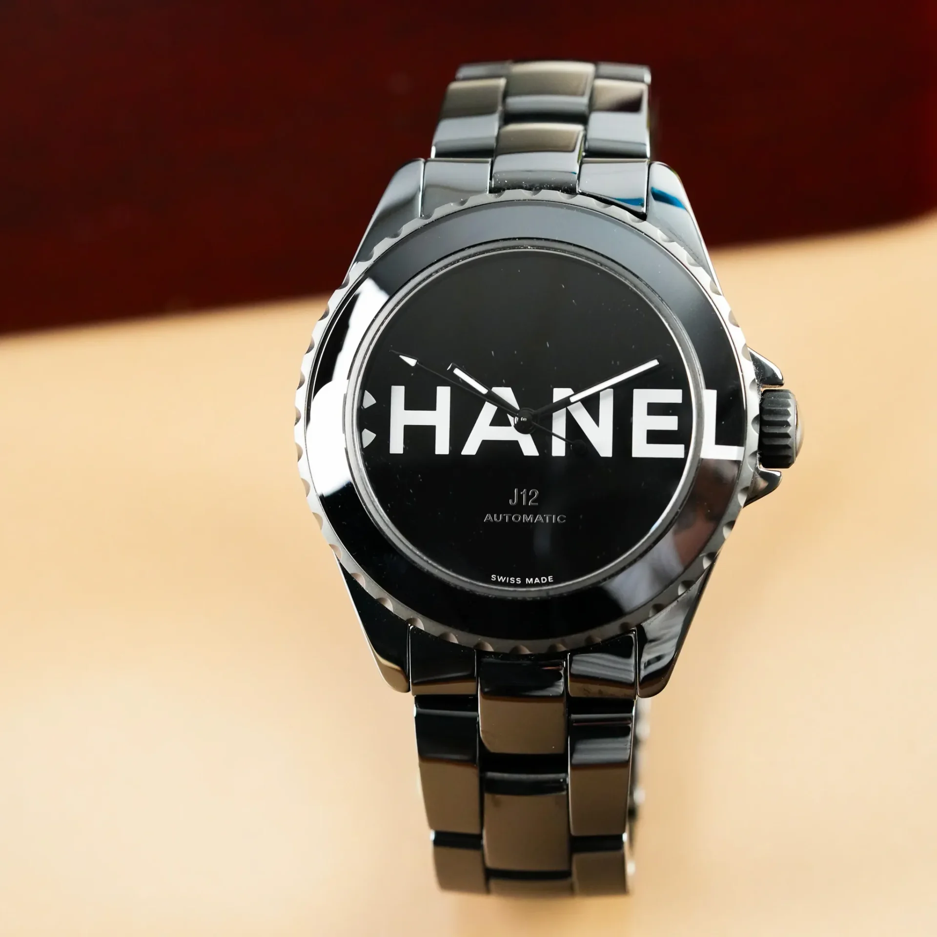 Chanel J12 Wanted Limited Edition H7418 - Görsel 3