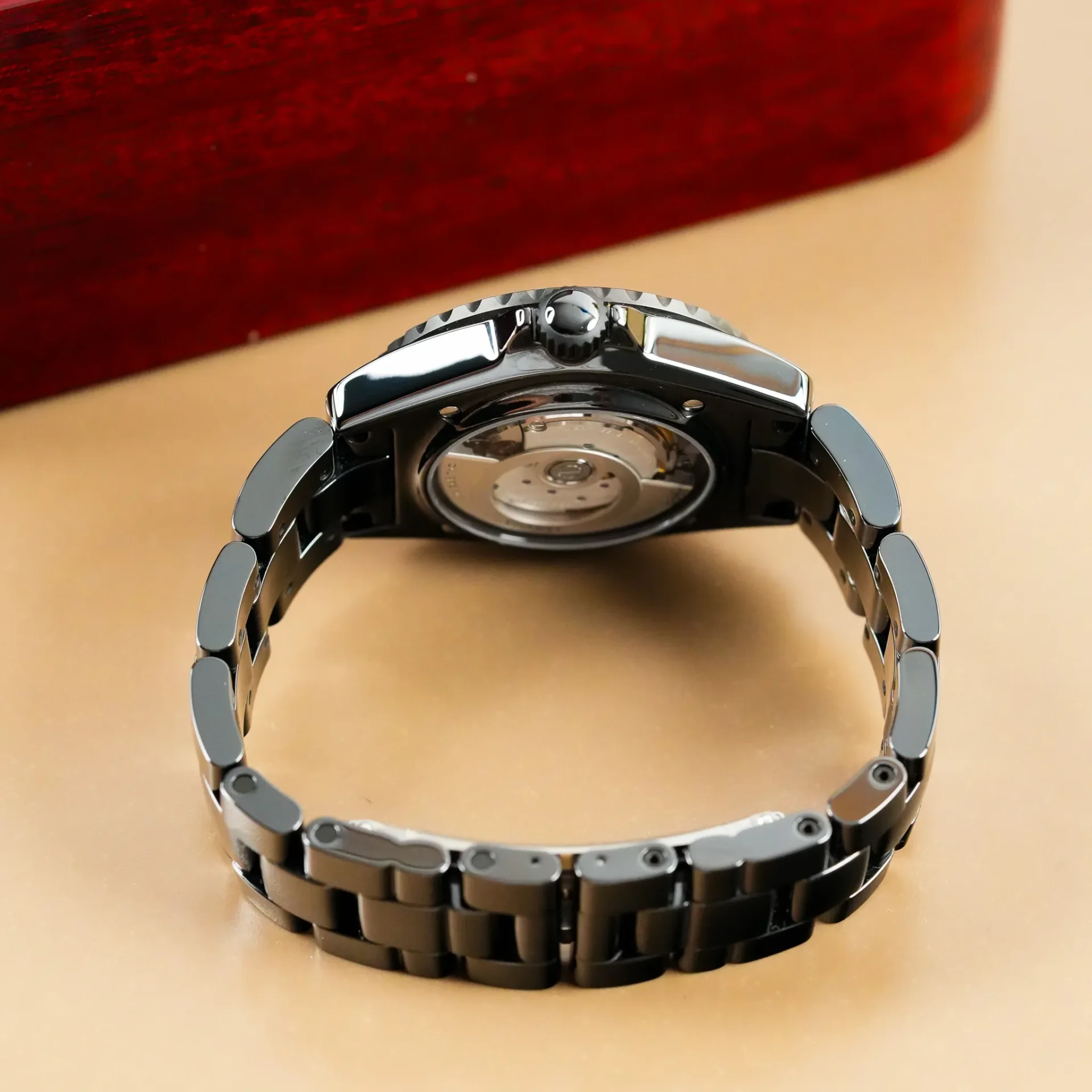 Chanel J12 Wanted Limited Edition H7418 - Görsel 8
