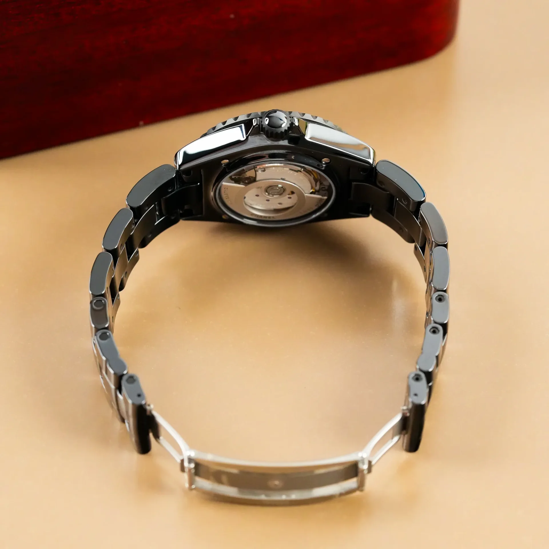 Chanel J12 Wanted Limited Edition H7418 - Görsel 9