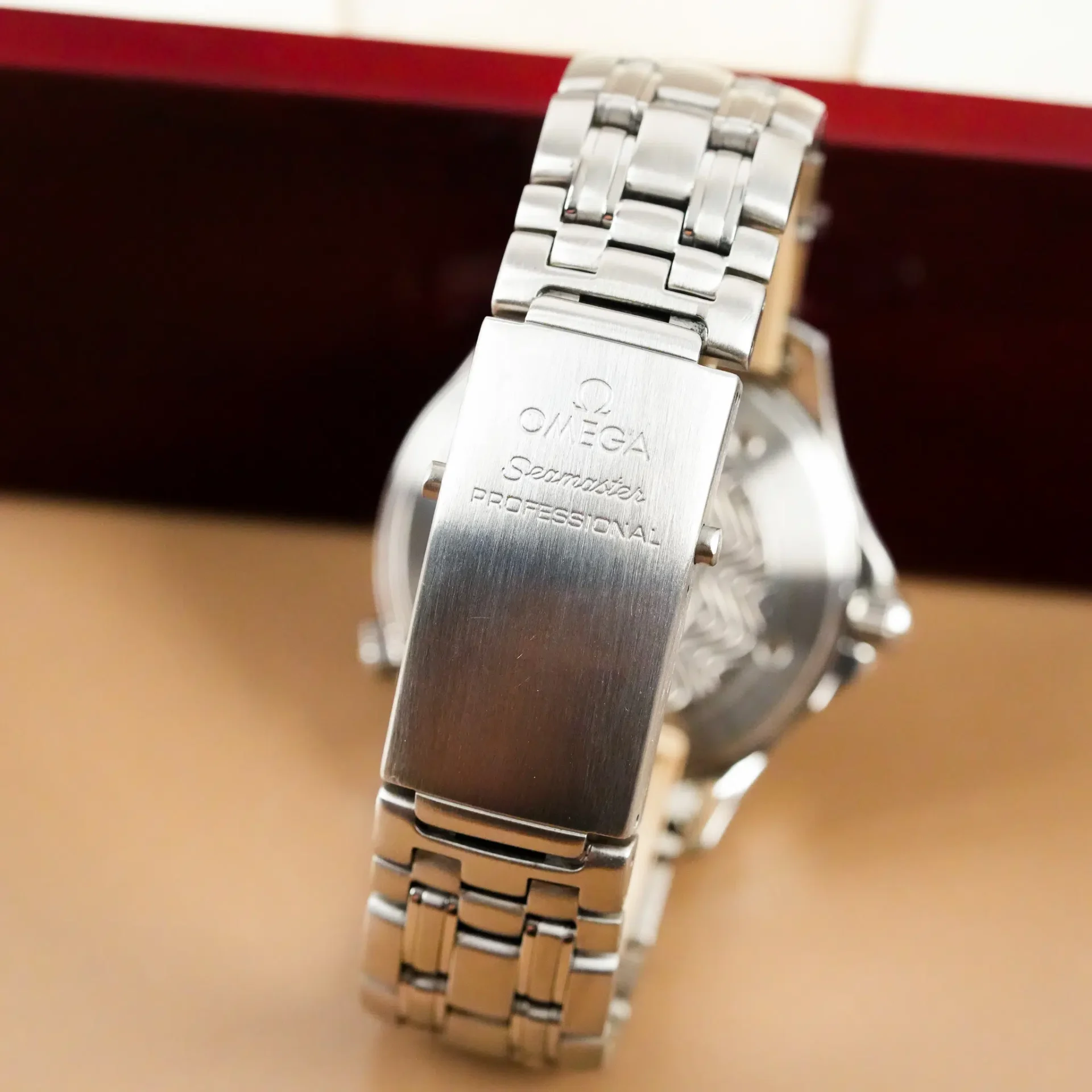 Omega Seamaster Diver 300 M James Bond GoldenEye 007 2541.80.00 - Görsel 4