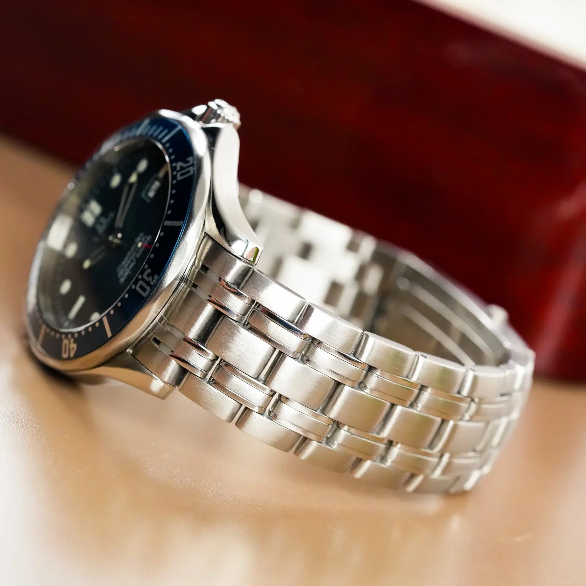 Omega Seamaster Diver 300 M James Bond GoldenEye 007 2541.80.00 - Görsel 6