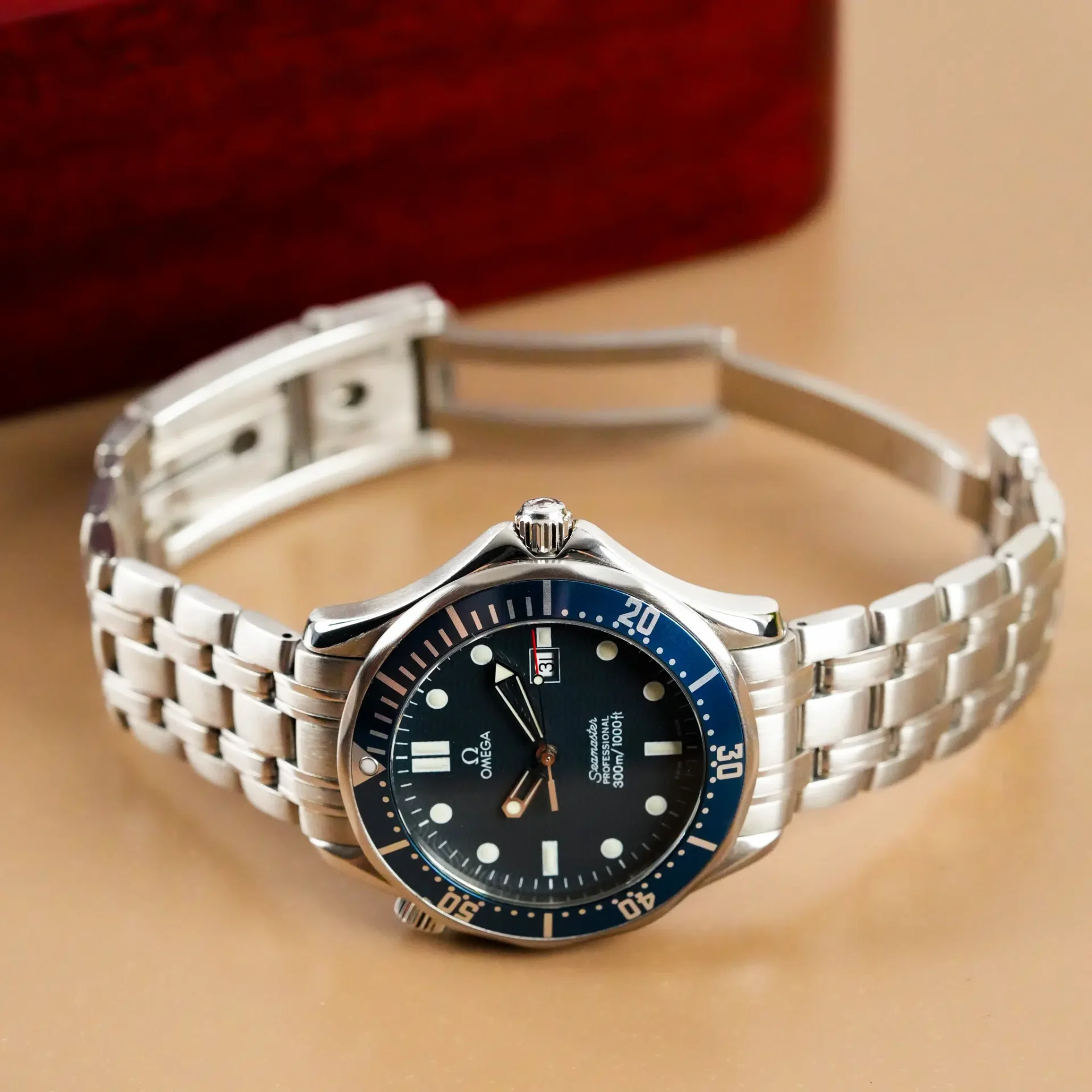 Omega Seamaster Diver 300 M James Bond GoldenEye 007 2541.80.00 - Görsel 10